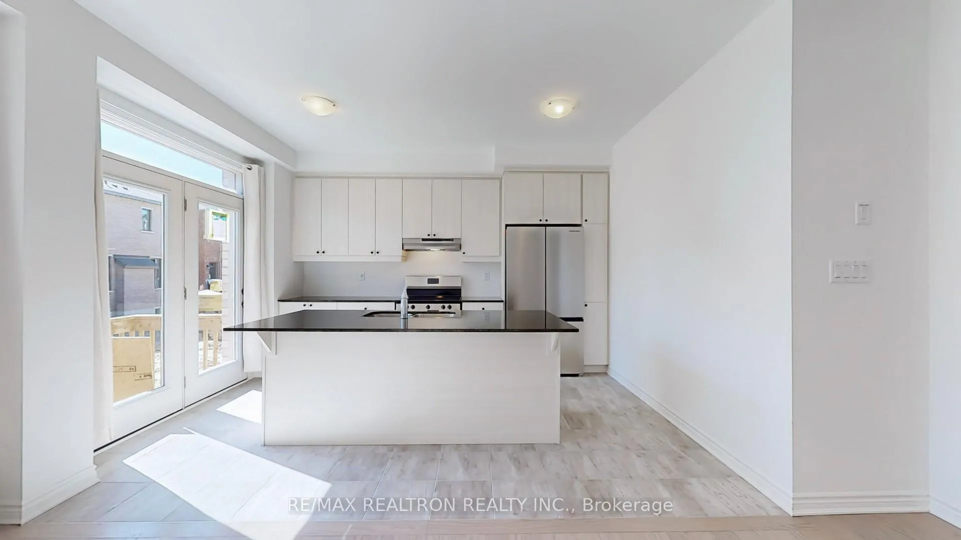 Photo 8 of 3003 Heartwood Lane, Pickering, Rural Pickering — HOMEH