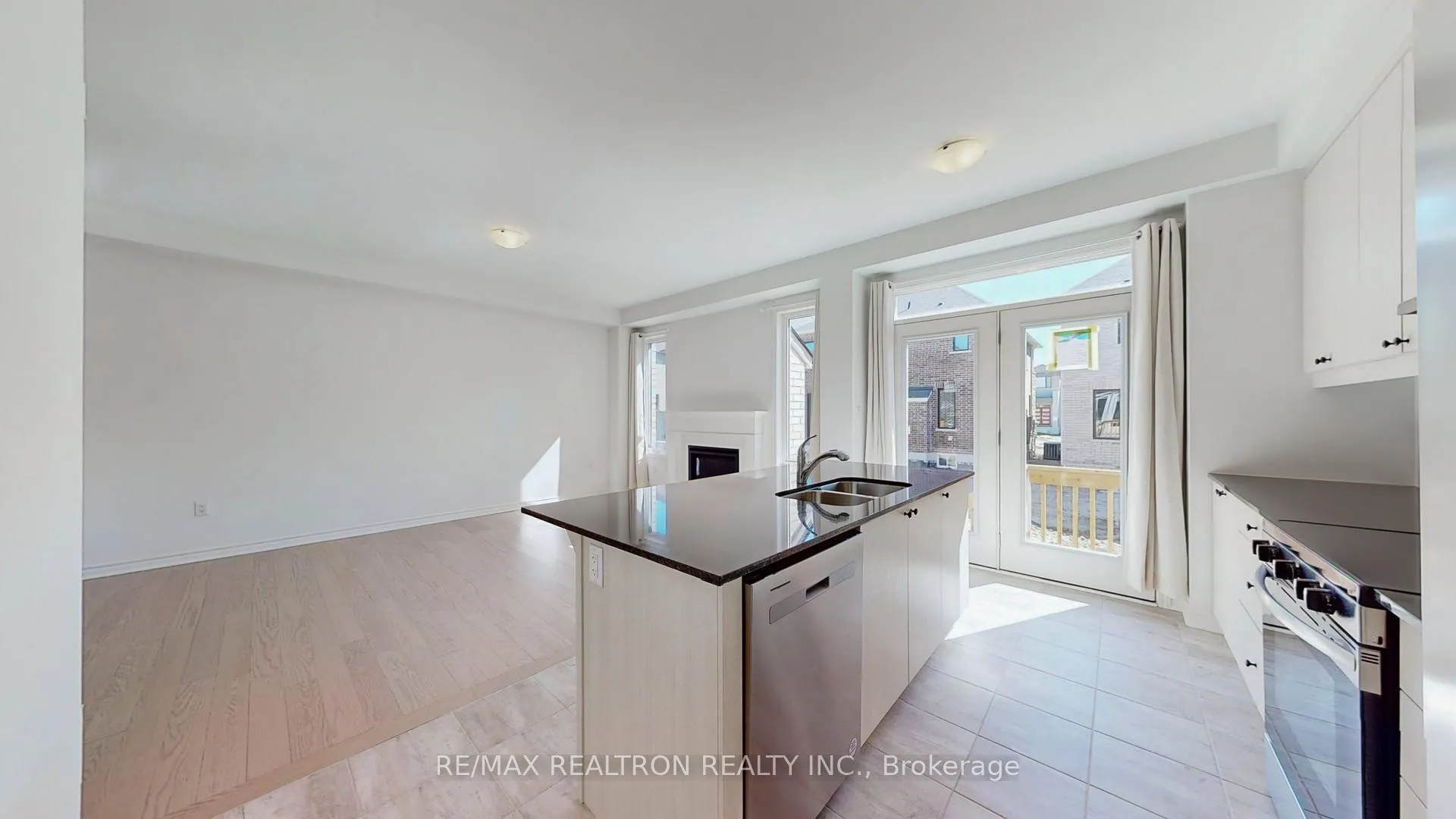 Photo 9 of 3003 Heartwood Lane, Pickering, Rural Pickering — HOMEH
