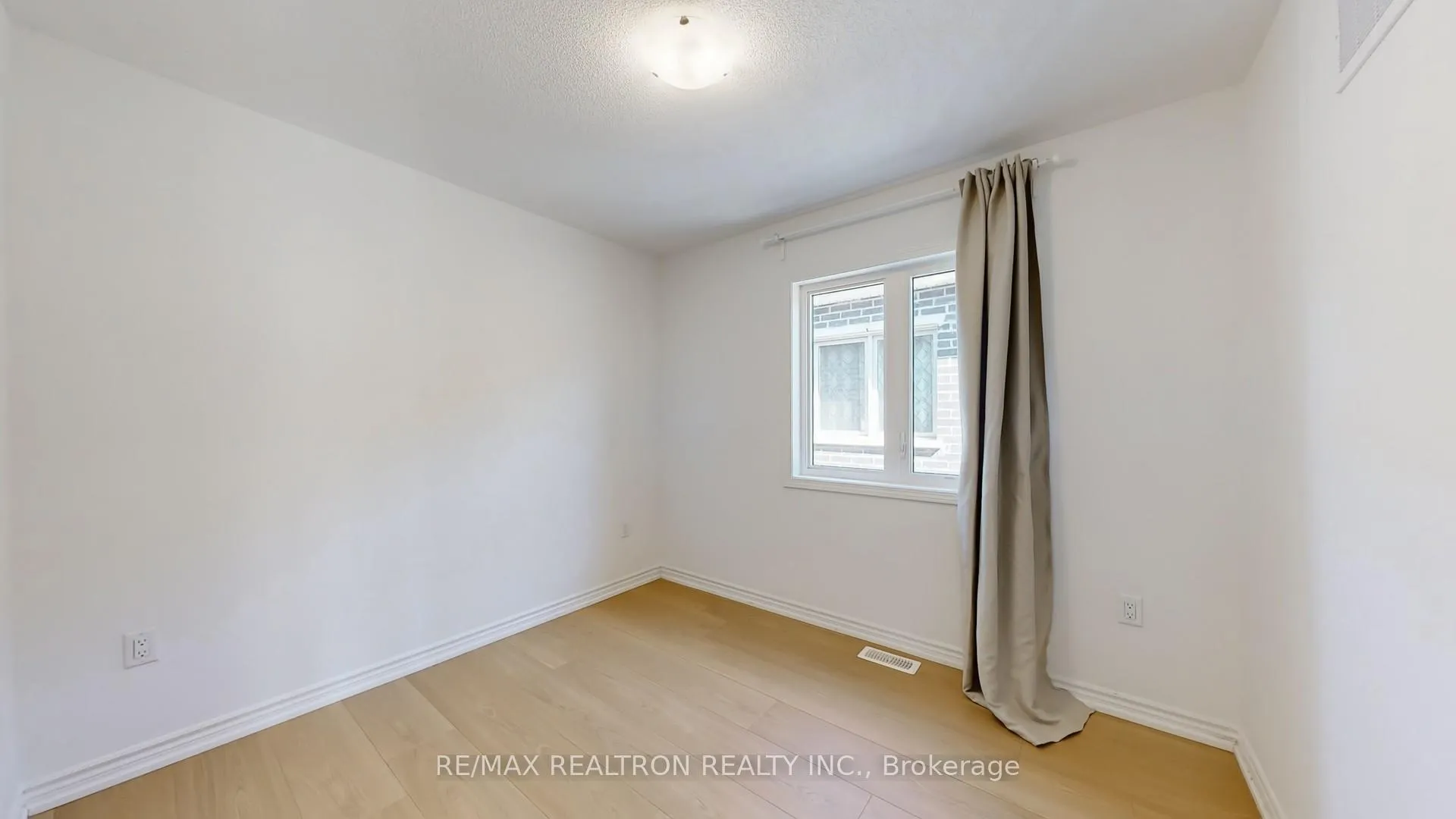 Photo 32 of 3003 Heartwood Lane, Pickering, Rural Pickering — HOMEH