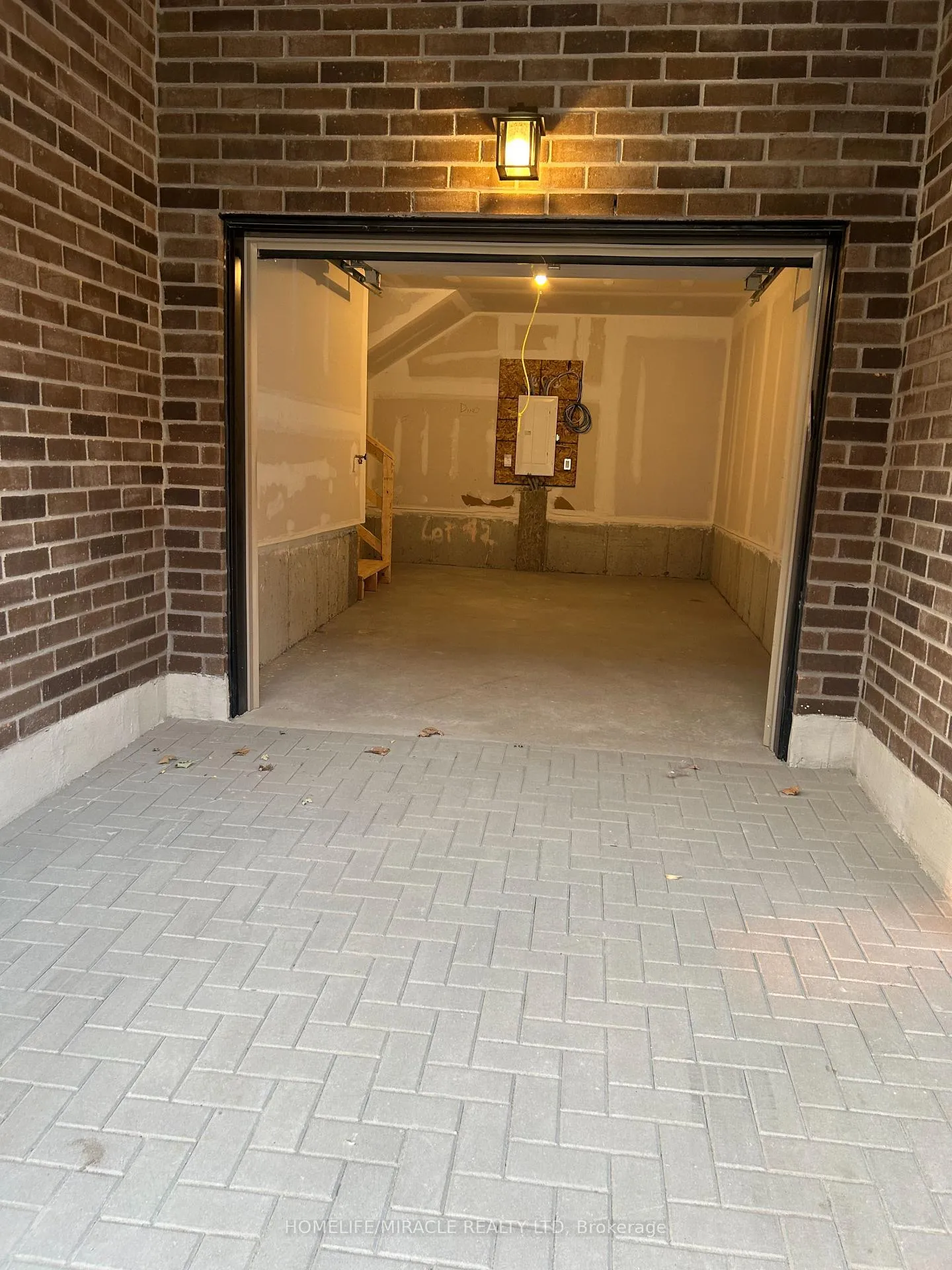 Photo 15 of Unit 1404, 1865 Pickering Parkway, Pickering, Village East — HOMEH