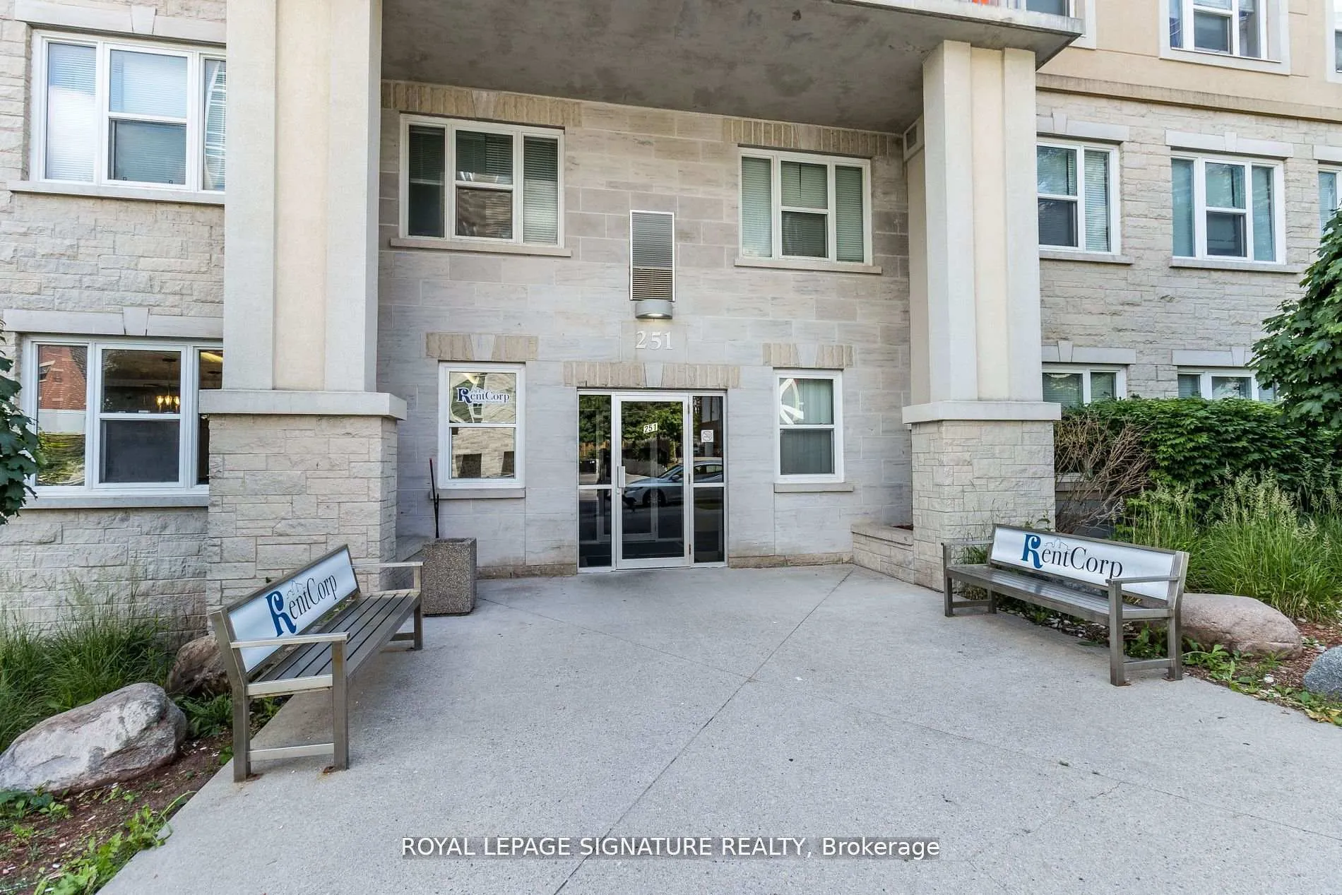 Photo 2 of Unit 506, 251 Lester Street, Waterloo, Downtown Waterloo — HOMEH