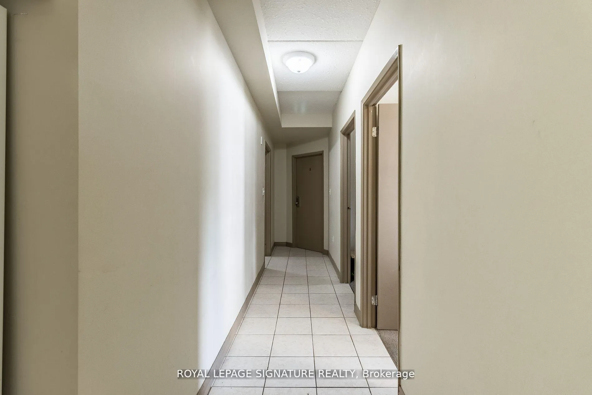 Photo 4 of Unit 506, 251 Lester Street, Waterloo, Downtown Waterloo — HOMEH