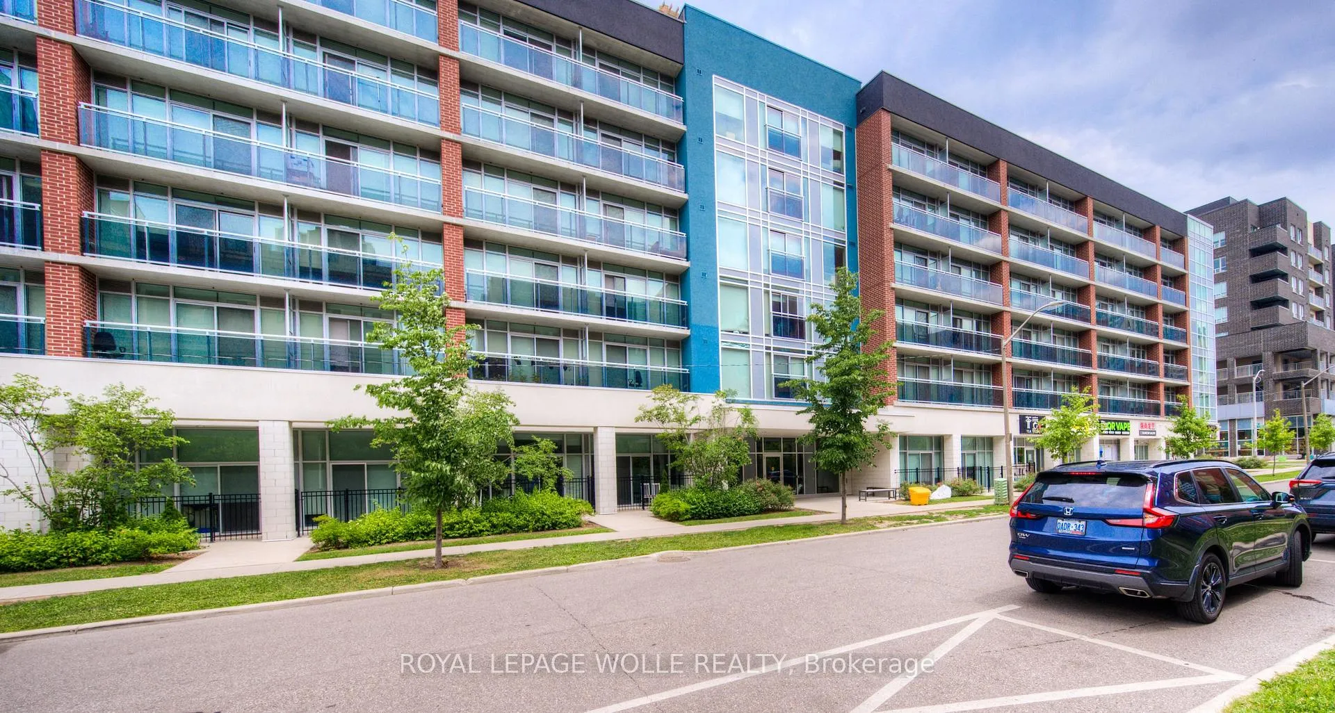 Photo 2 of Unit 620, 308 Lester Street, Waterloo — HOMEH