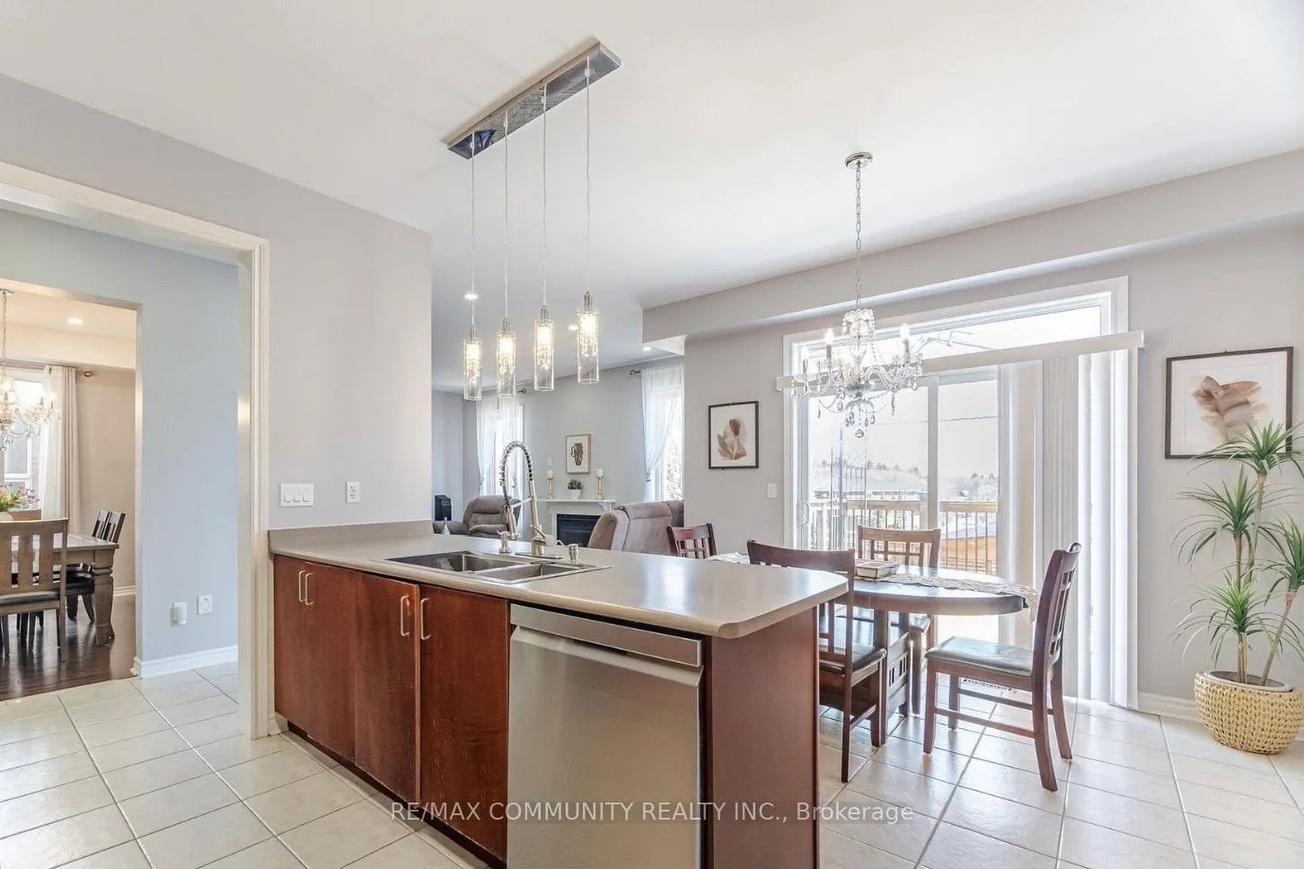 Photo 9 of 7 Baxter Street, Clarington, Bowmanville — HOMEH