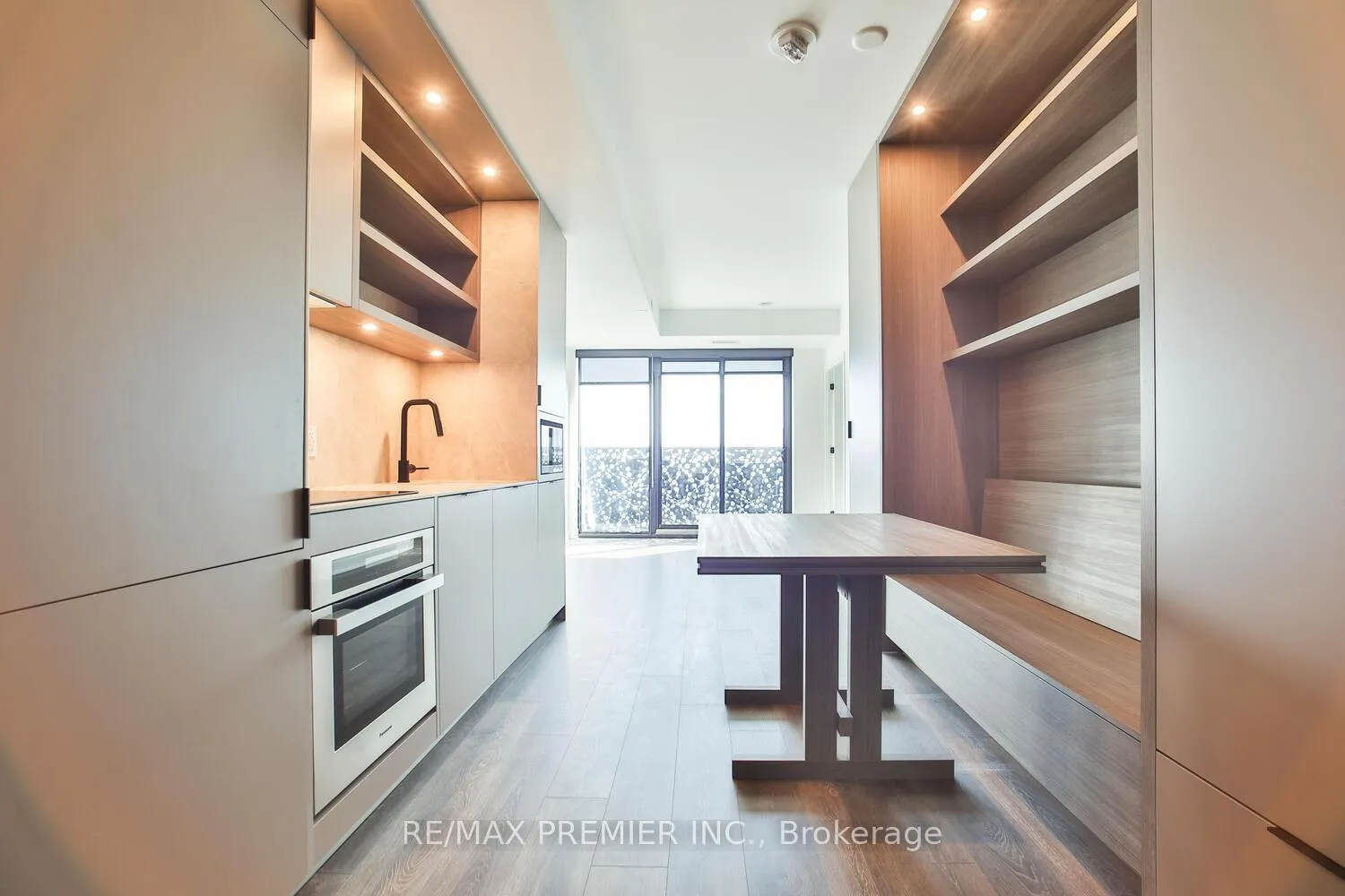 Front of Unit 4404, 55 Charles Street E