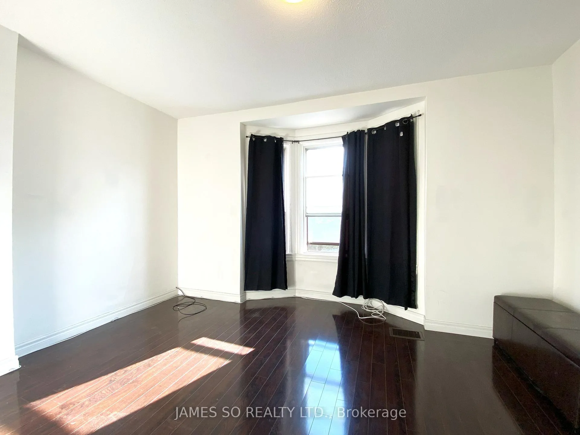 Photo 2 of Unit 2nd & 3rd Floor, 567 Logan Avenue, Toronto, South Riverdale — HOMEH