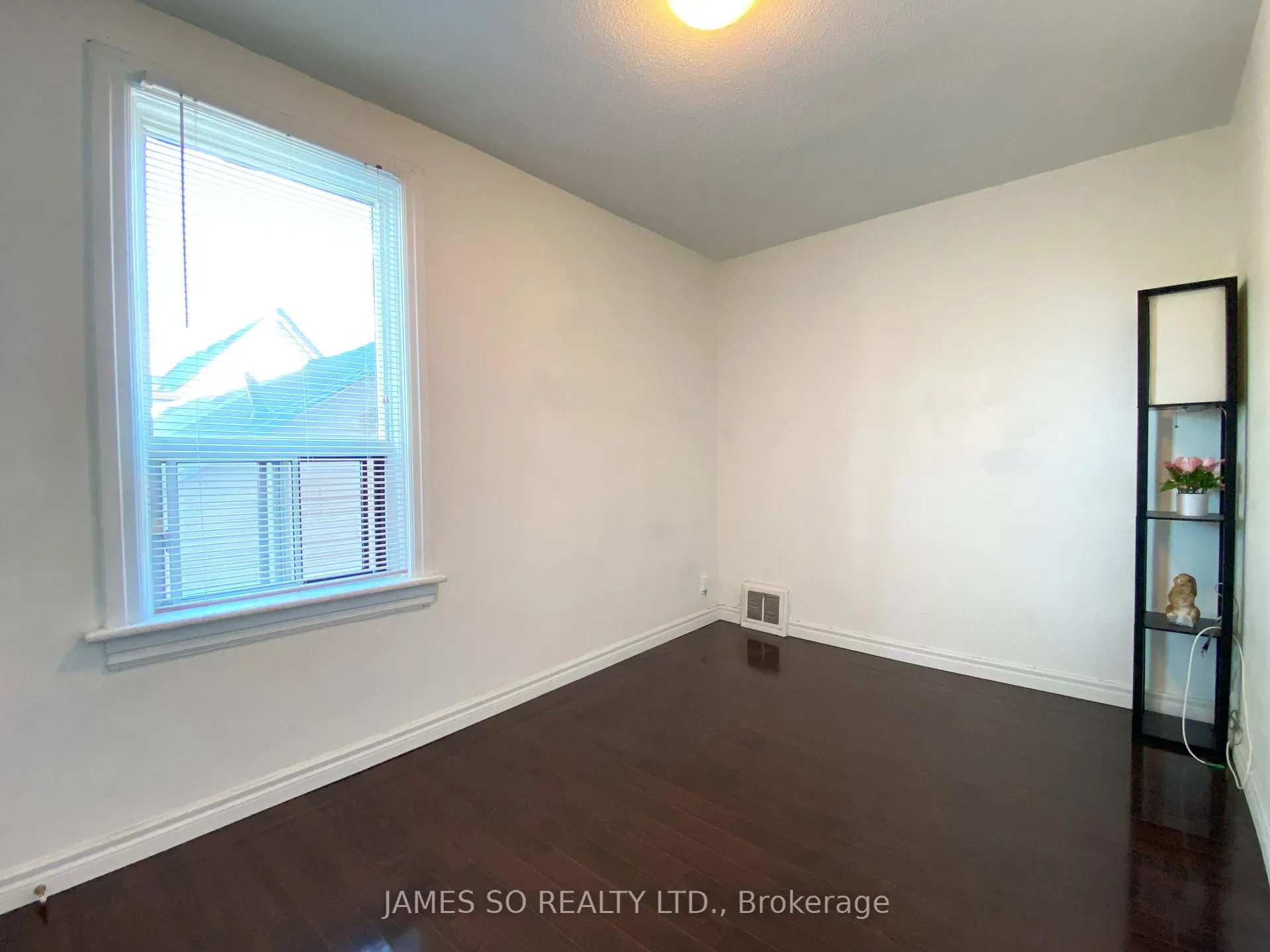 Photo 3 of Unit 2nd & 3rd Floor, 567 Logan Avenue, Toronto, South Riverdale — HOMEH