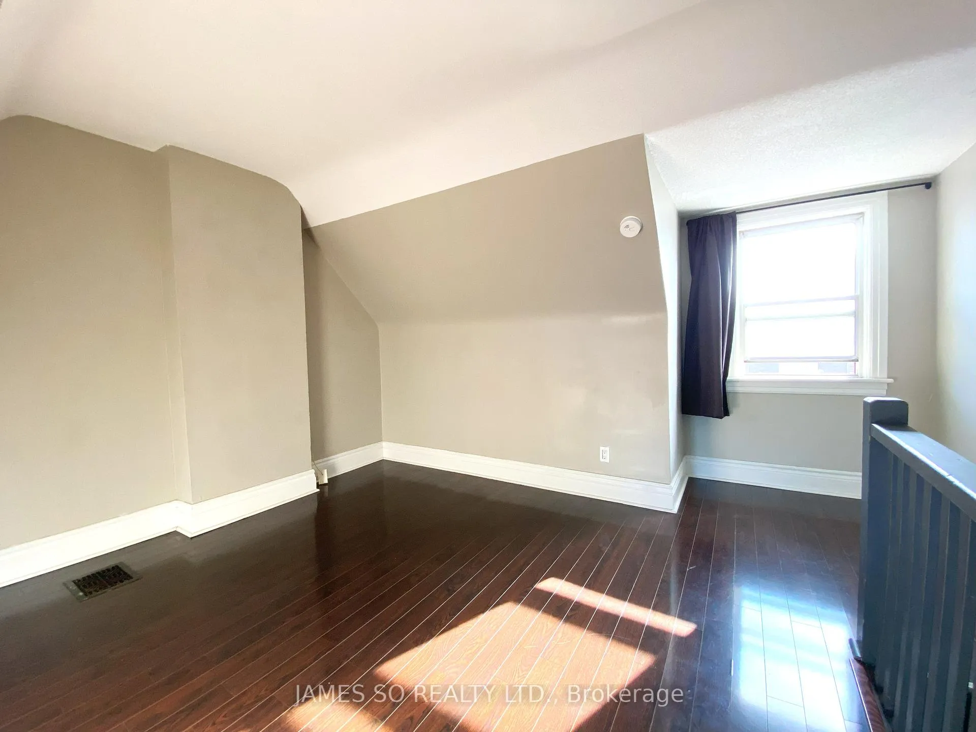 Photo 12 of Unit 2nd & 3rd Floor, 567 Logan Avenue, Toronto, South Riverdale — HOMEH