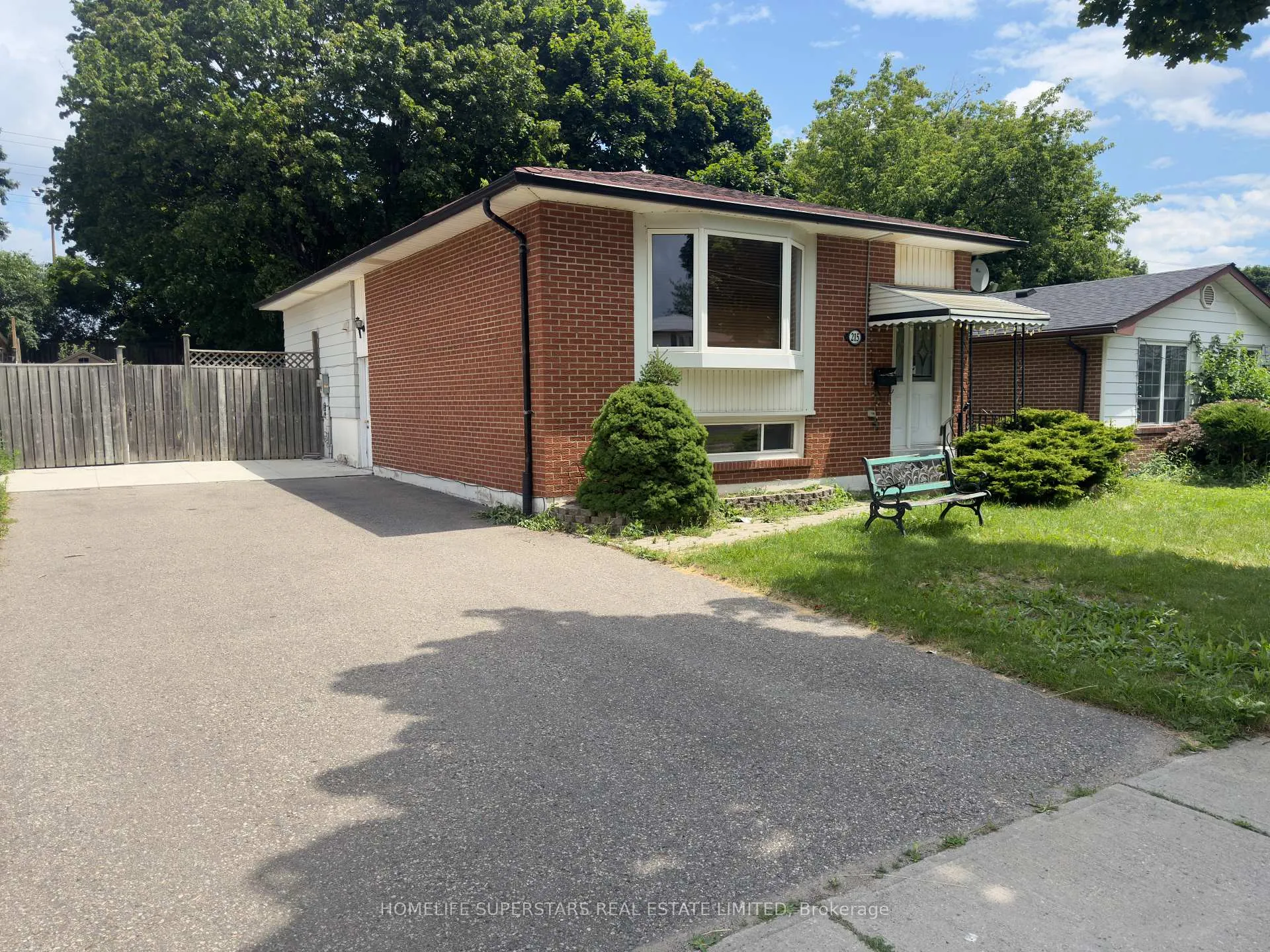 Photo 2 of Unit Main, 215 Archdekin Drive, Brampton, Madoc — HOMEH