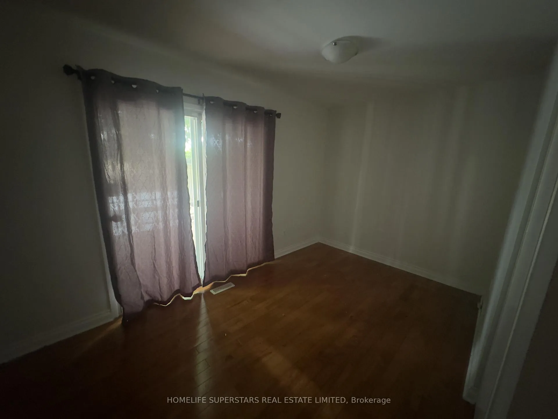 Photo 5 of Unit Main, 215 Archdekin Drive, Brampton, Madoc — HOMEH