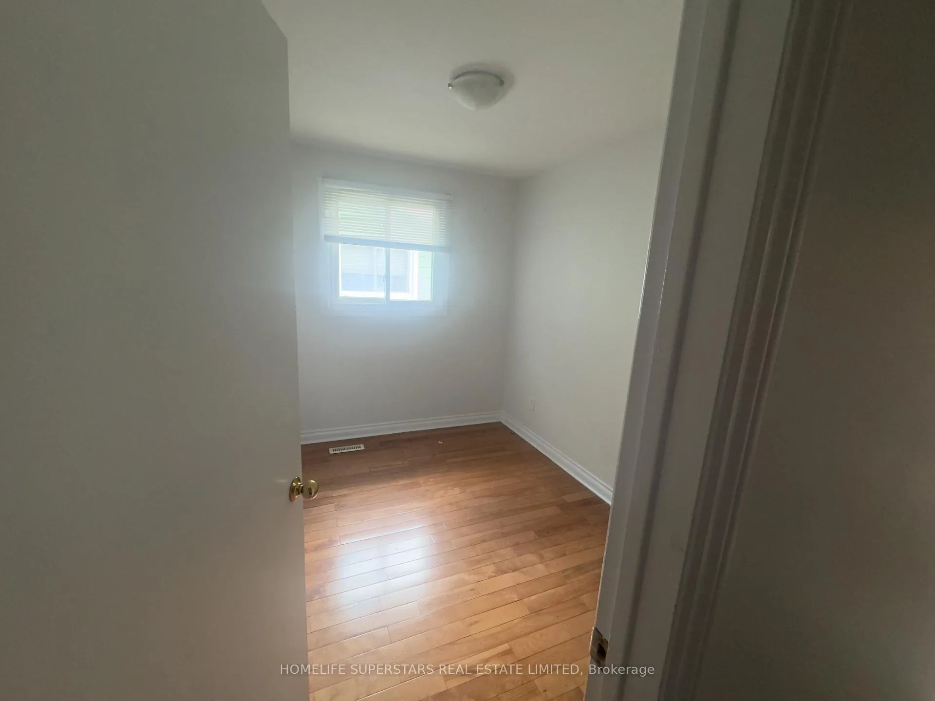 Photo 6 of Unit Main, 215 Archdekin Drive, Brampton, Madoc — HOMEH