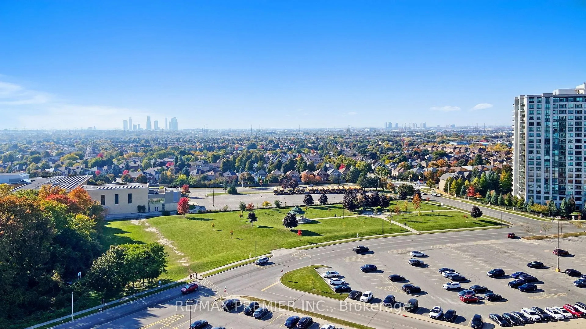 Photo 35 of Unit 1206, 30 Upper Mall Way, Vaughan, Brownridge — HOMEH