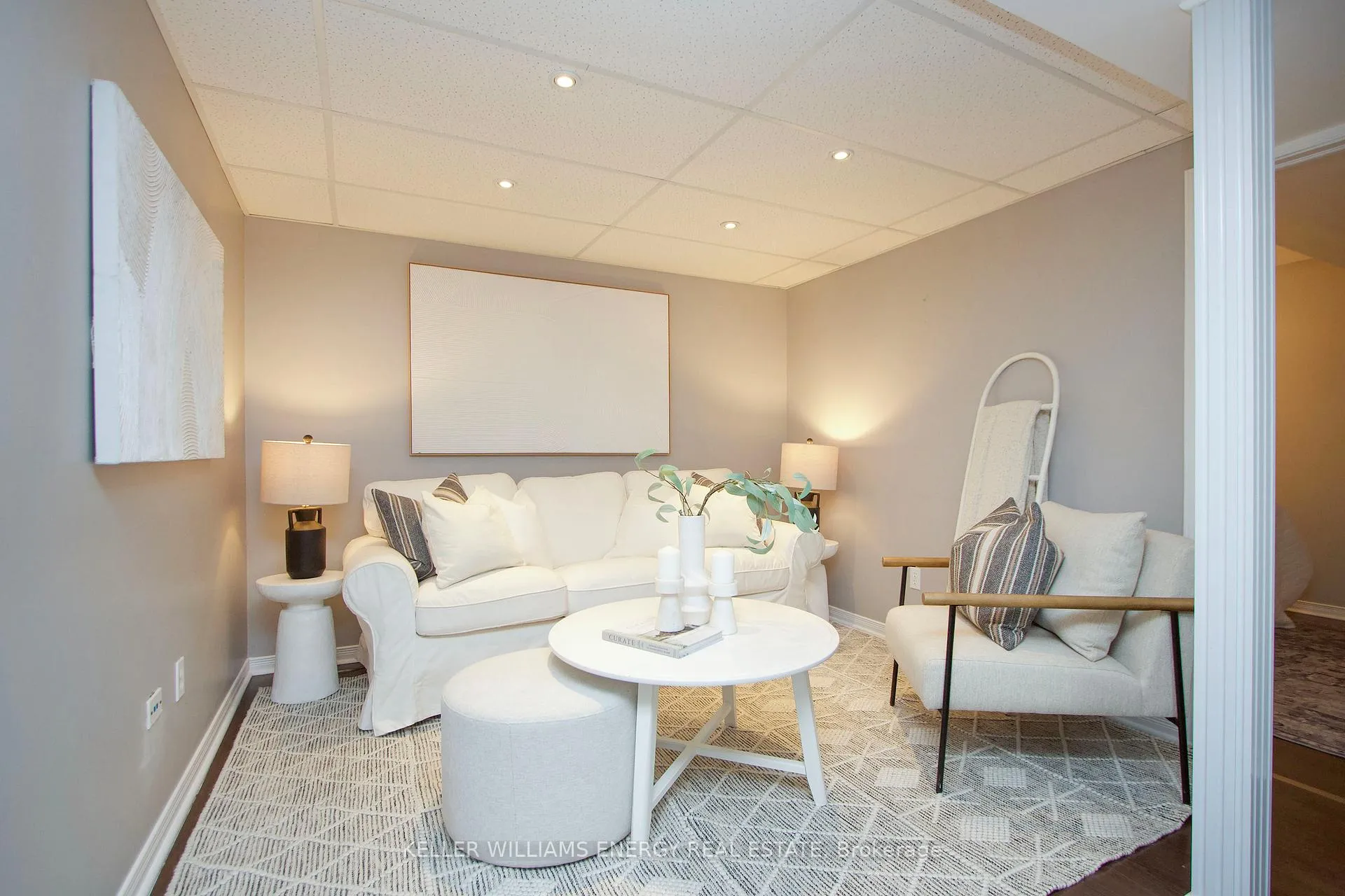 Photo 25 of 38 Hutton Place, Clarington, Bowmanville — HOMEH