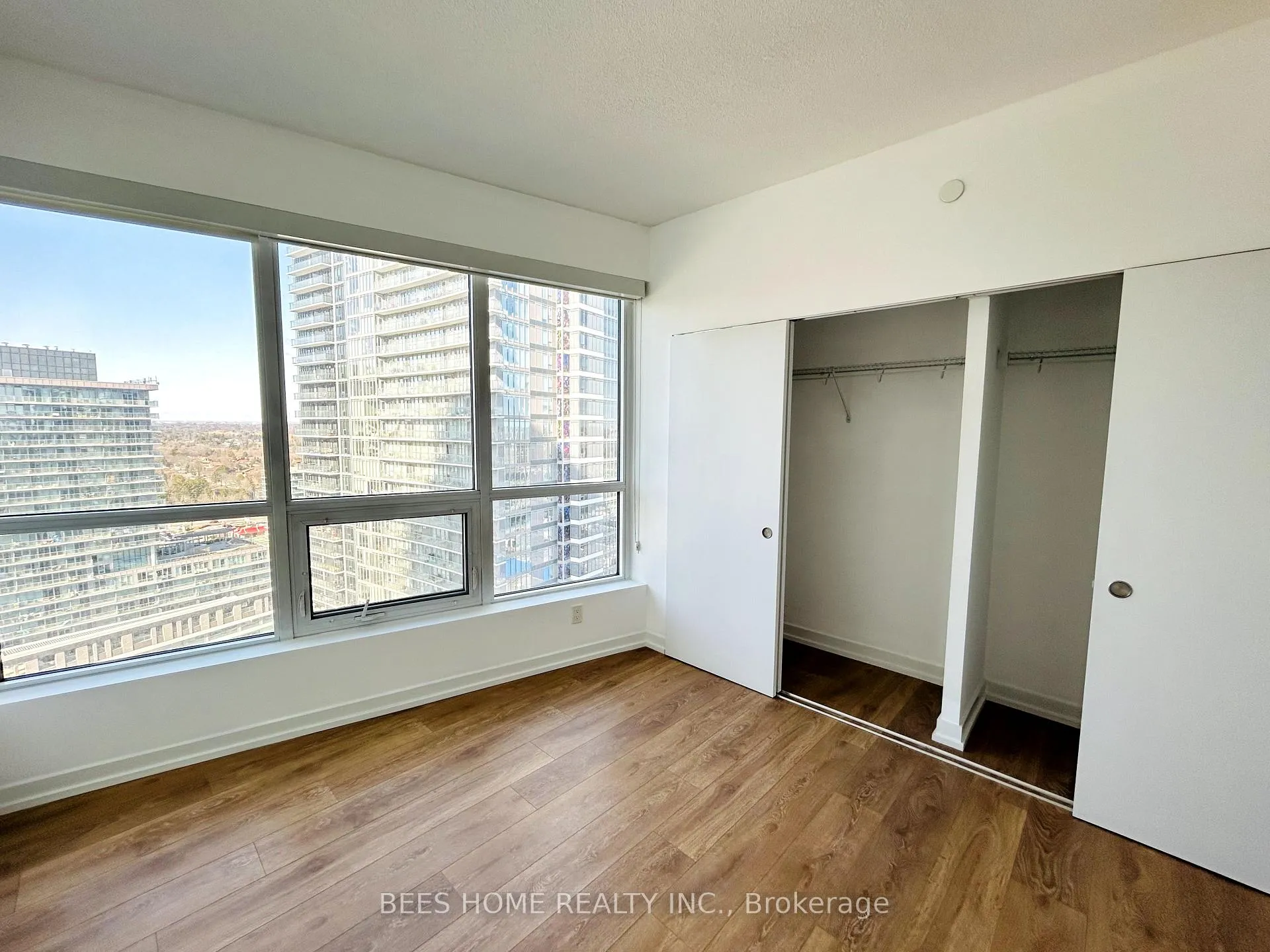 Photo 13 of Unit 1905, 115 McMahon Drive, North York, Bayview Village — HOMEH