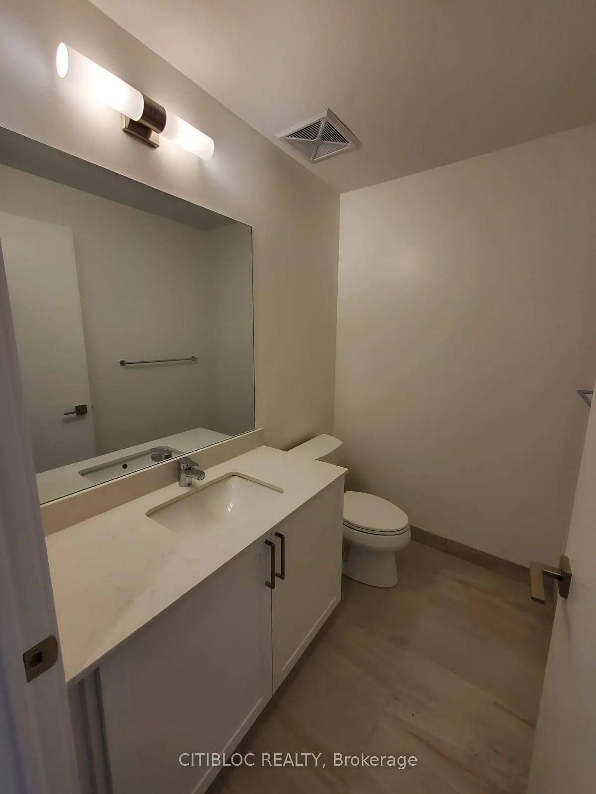 Photo 8 of Unit 106W, 268 Buchanan Drive W, Markham, Unionville — HOMEH
