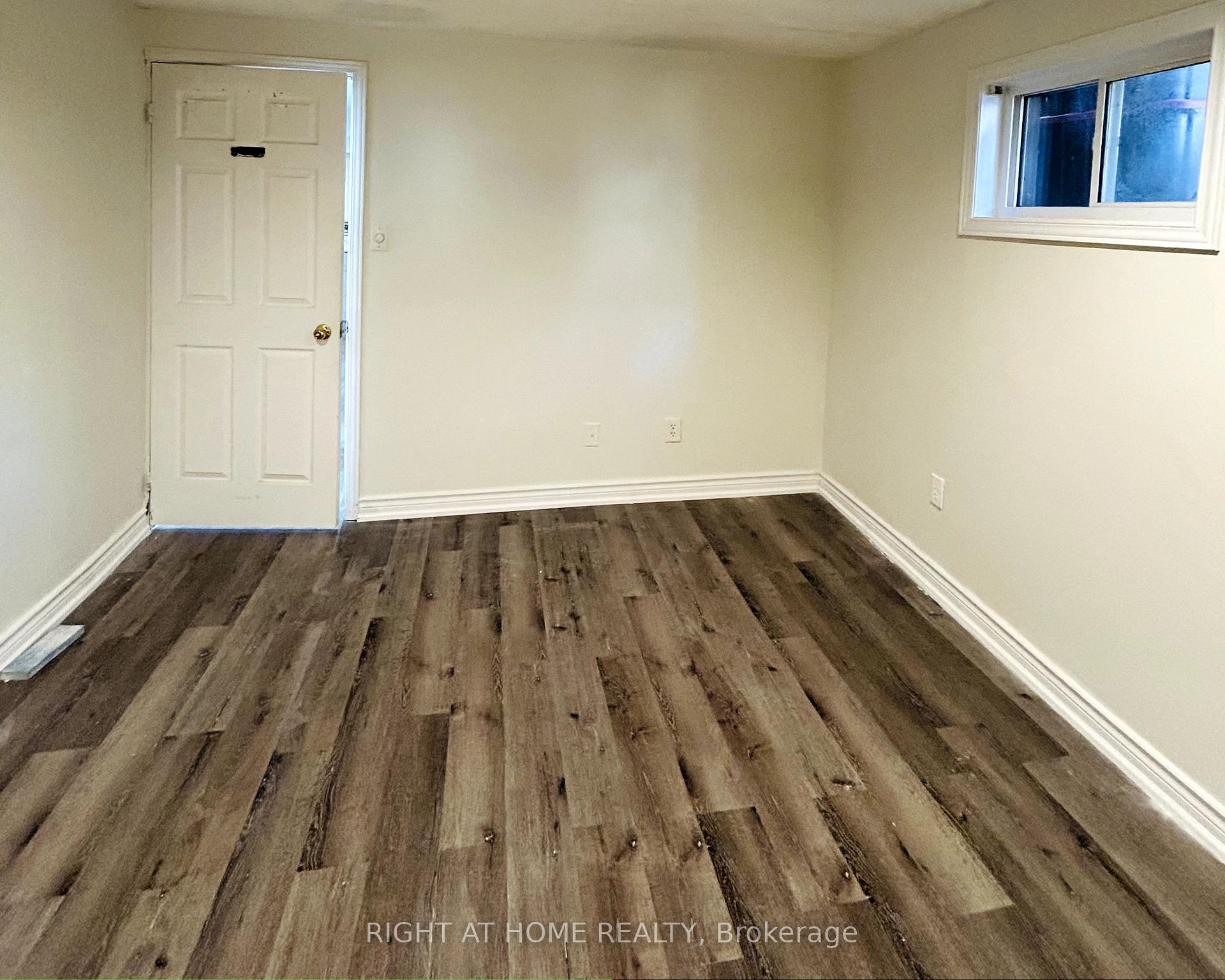 Photo 6 of 85 Cloverdale Drive, Brampton, Avondale — HOMEH