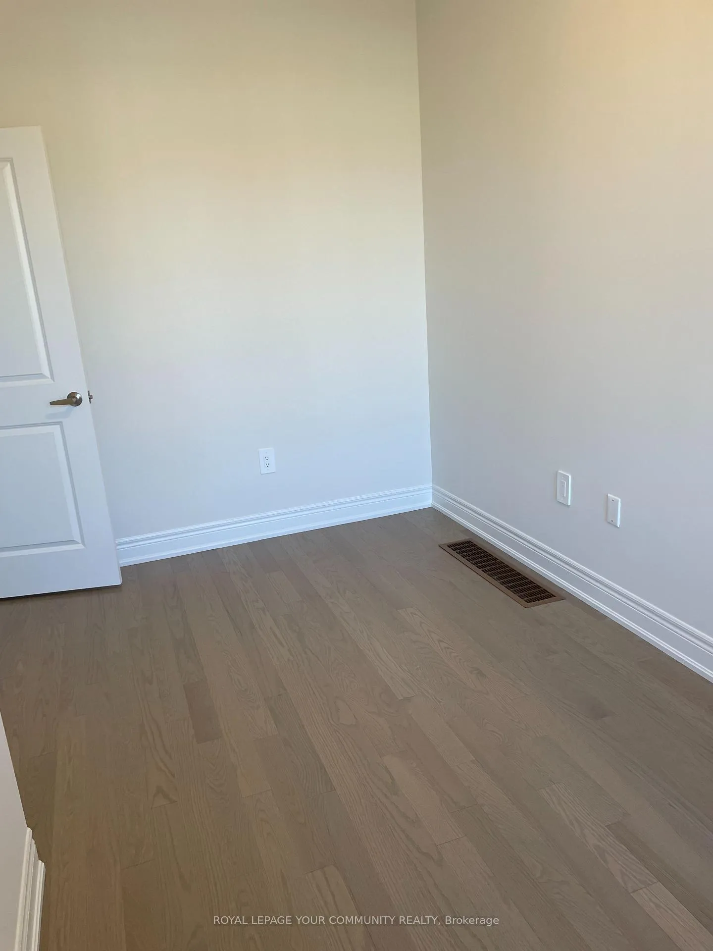 Photo 2 of 2818 Tippett Mews, Pickering, Rural Pickering — HOMEH