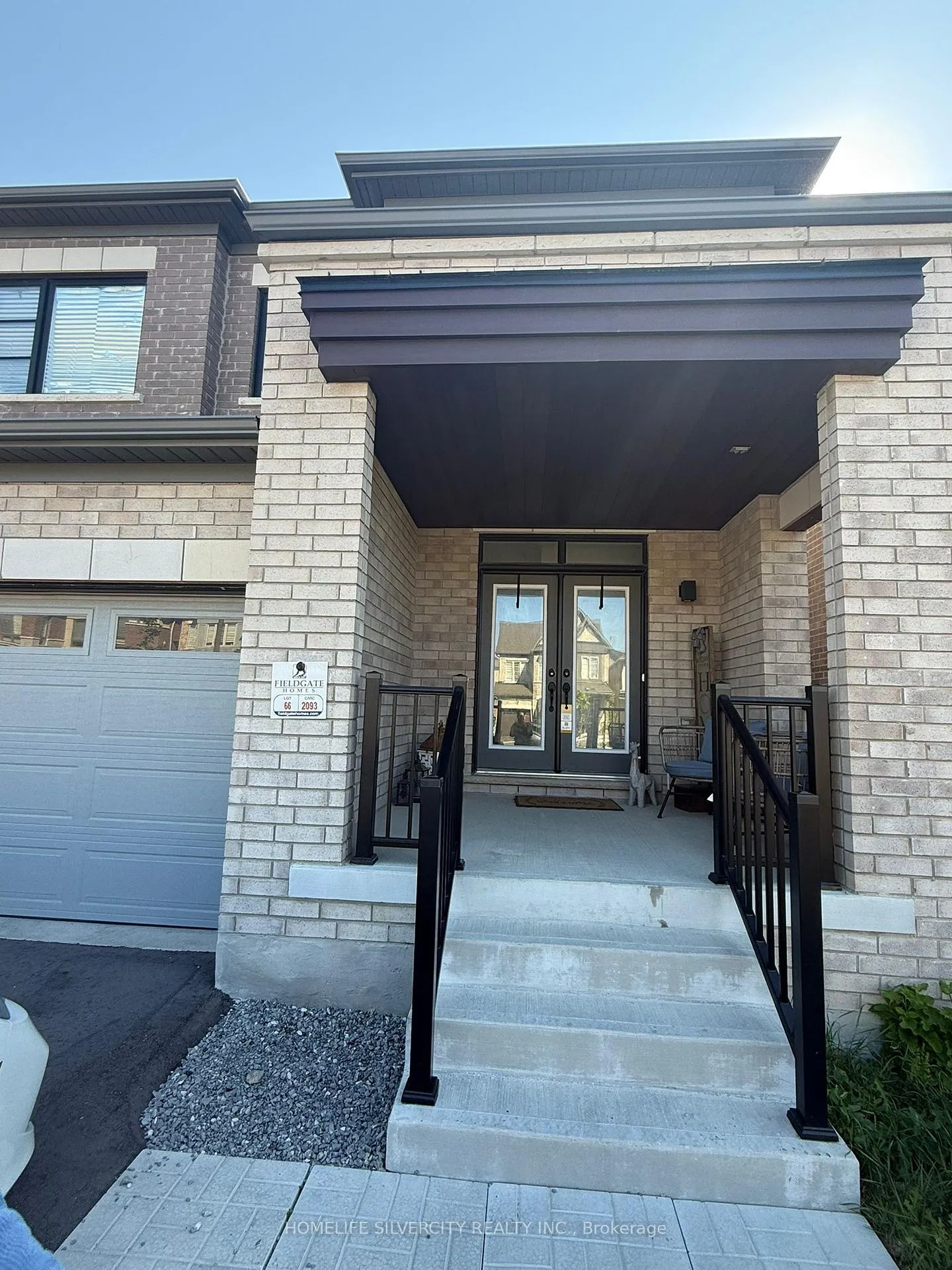 Photo 3 of 2093 Coppermine Street, Oshawa, Kedron — HOMEH