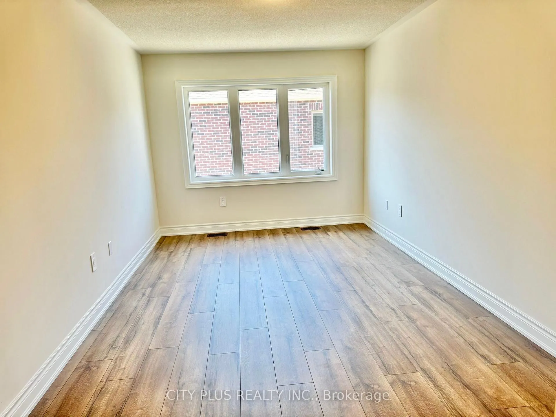 Photo 8 of 2977 Grindstone Crescent, Pickering, Rural Pickering — HOMEH