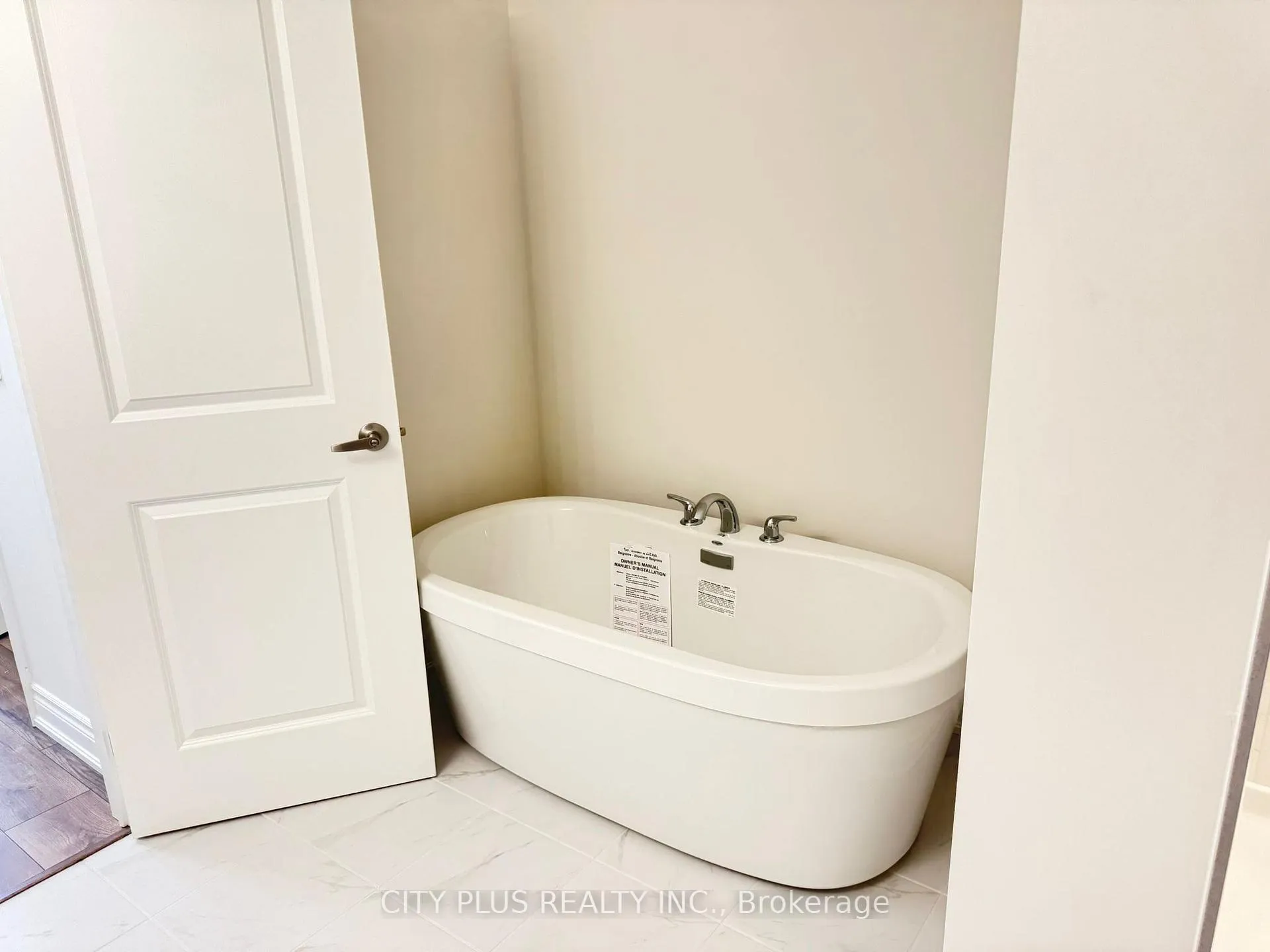 Photo 9 of 2977 Grindstone Crescent, Pickering, Rural Pickering — HOMEH