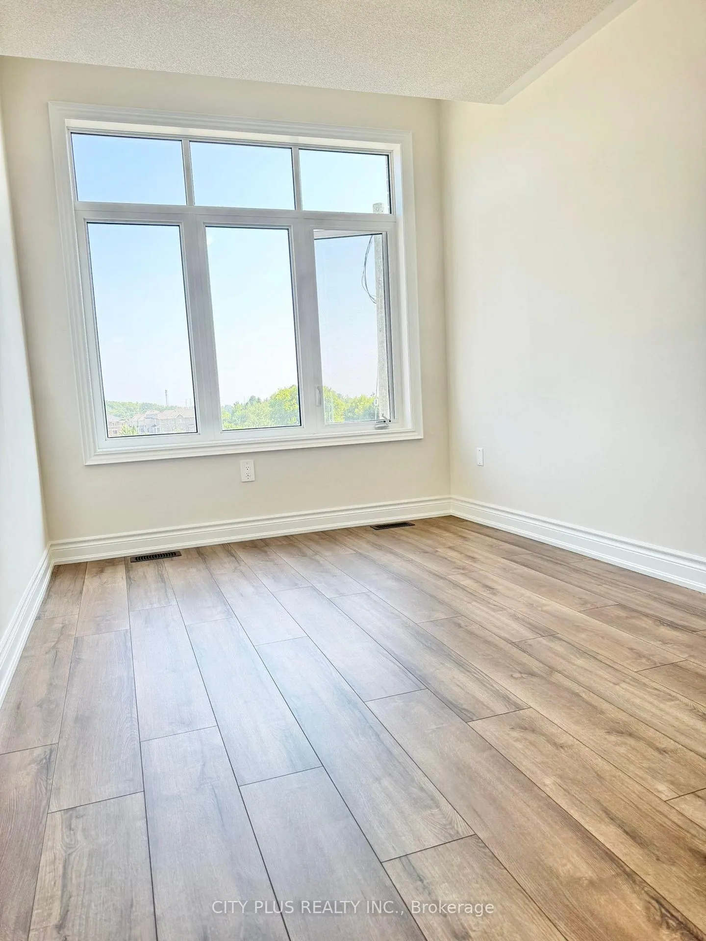Photo 12 of 2977 Grindstone Crescent, Pickering, Rural Pickering — HOMEH