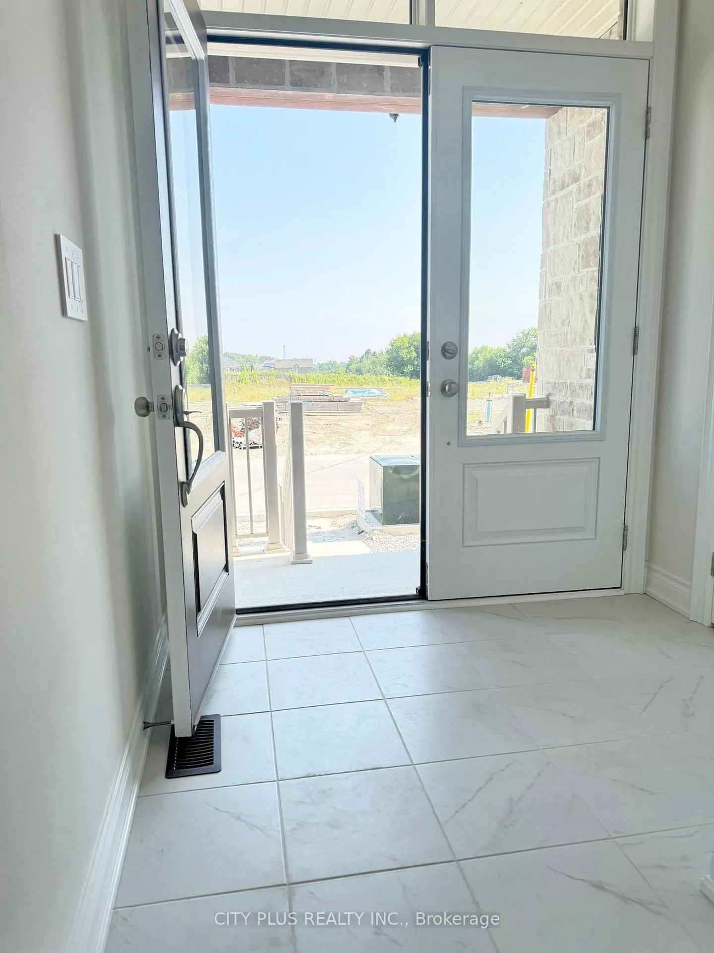 Photo 18 of 2977 Grindstone Crescent, Pickering, Rural Pickering — HOMEH