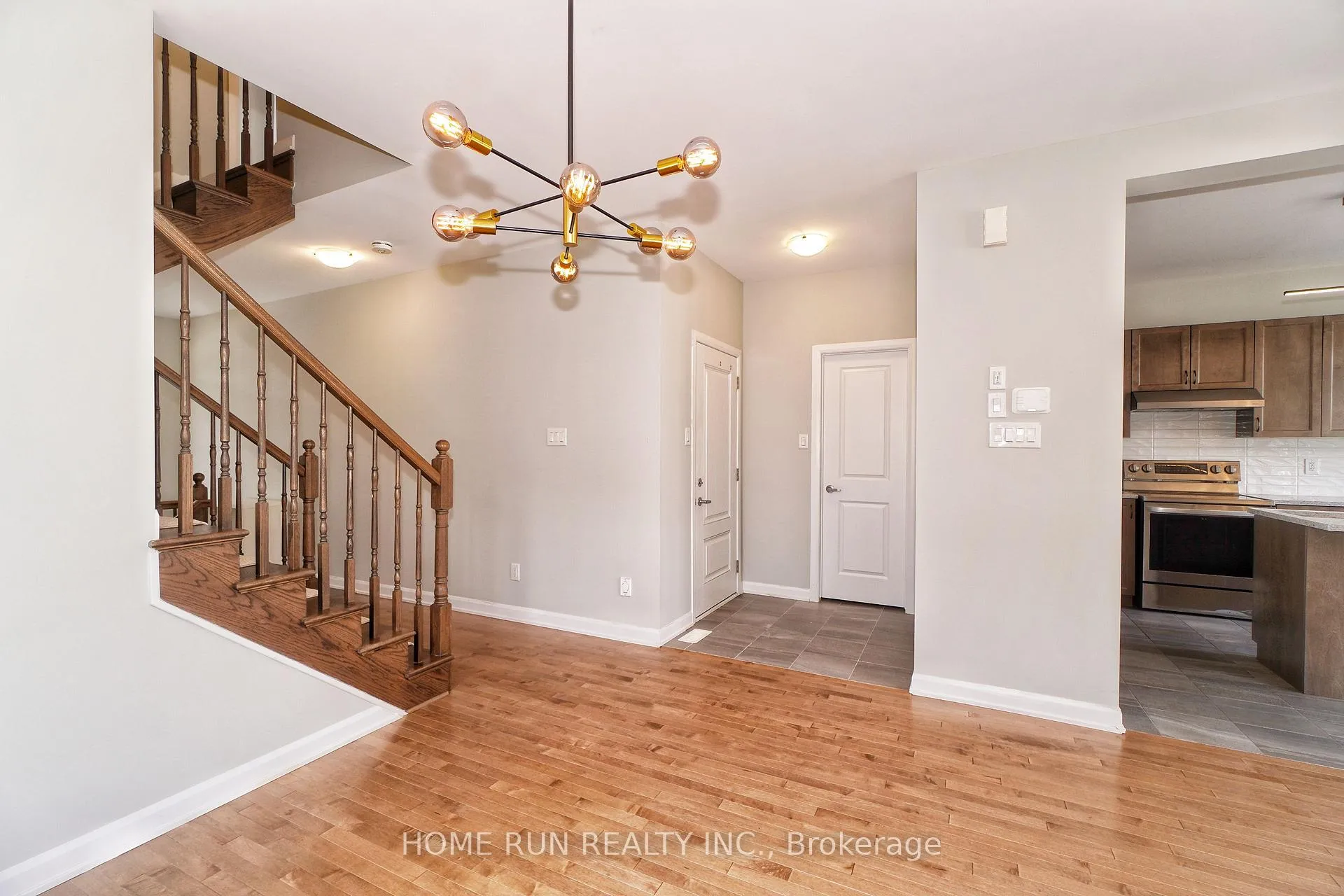 Photo 10 of 10 Eramosa Crescent, Ottawa, Kanata - Kanata Lakes/Heritage Hills — HOMEH