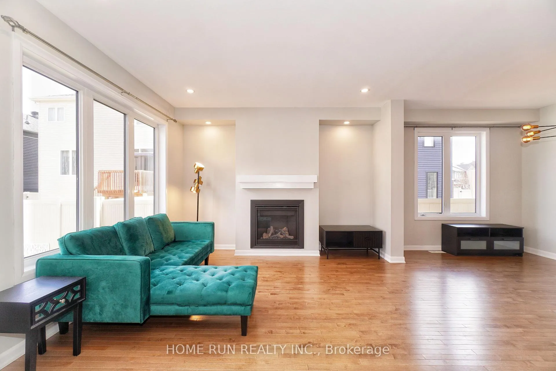 Photo 16 of 10 Eramosa Crescent, Ottawa, Kanata - Kanata Lakes/Heritage Hills — HOMEH