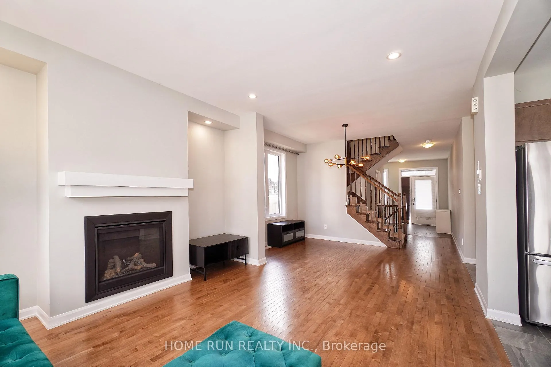 Photo 18 of 10 Eramosa Crescent, Ottawa, Kanata - Kanata Lakes/Heritage Hills — HOMEH
