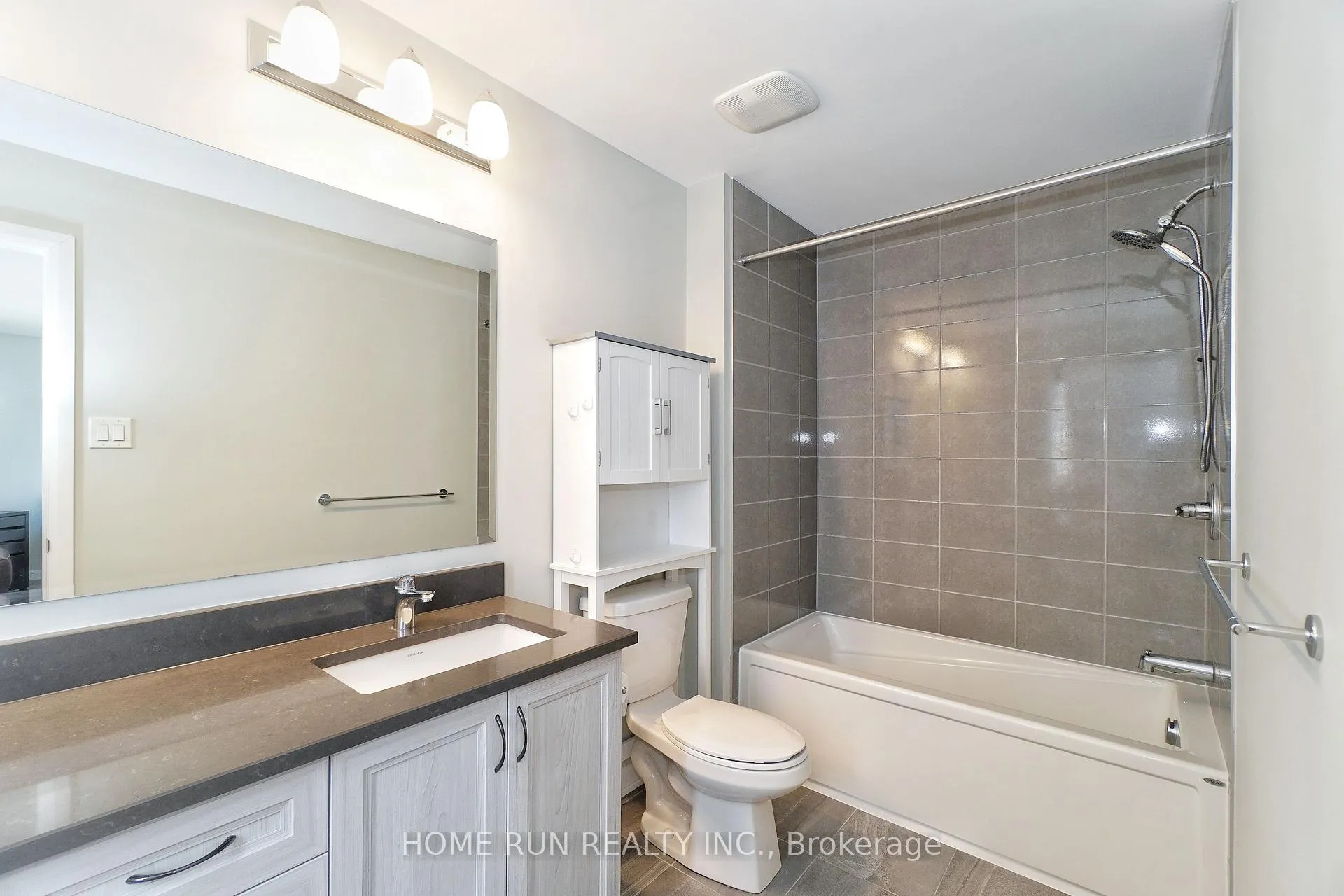 Photo 30 of 10 Eramosa Crescent, Ottawa, Kanata - Kanata Lakes/Heritage Hills — HOMEH