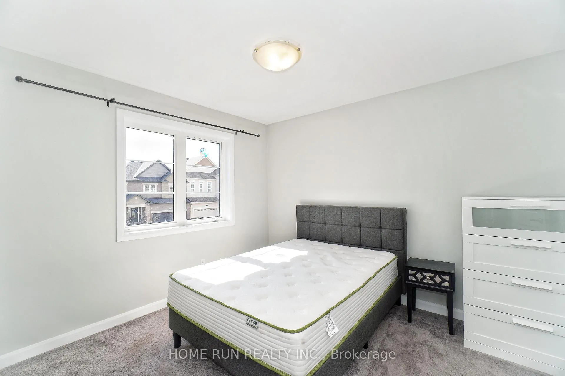Photo 36 of 10 Eramosa Crescent, Ottawa, Kanata - Kanata Lakes/Heritage Hills — HOMEH