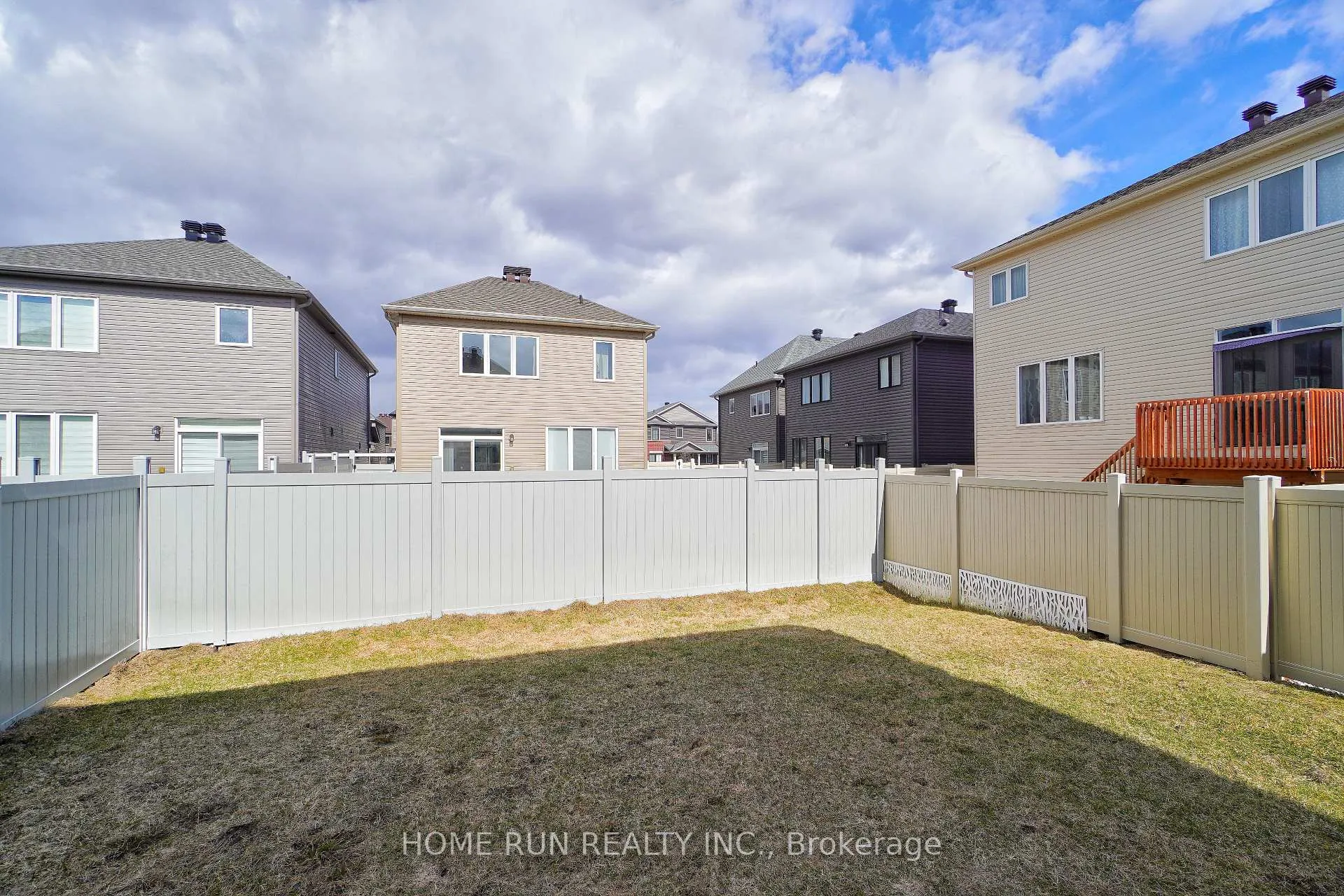 Photo 40 of 10 Eramosa Crescent, Ottawa, Kanata - Kanata Lakes/Heritage Hills — HOMEH