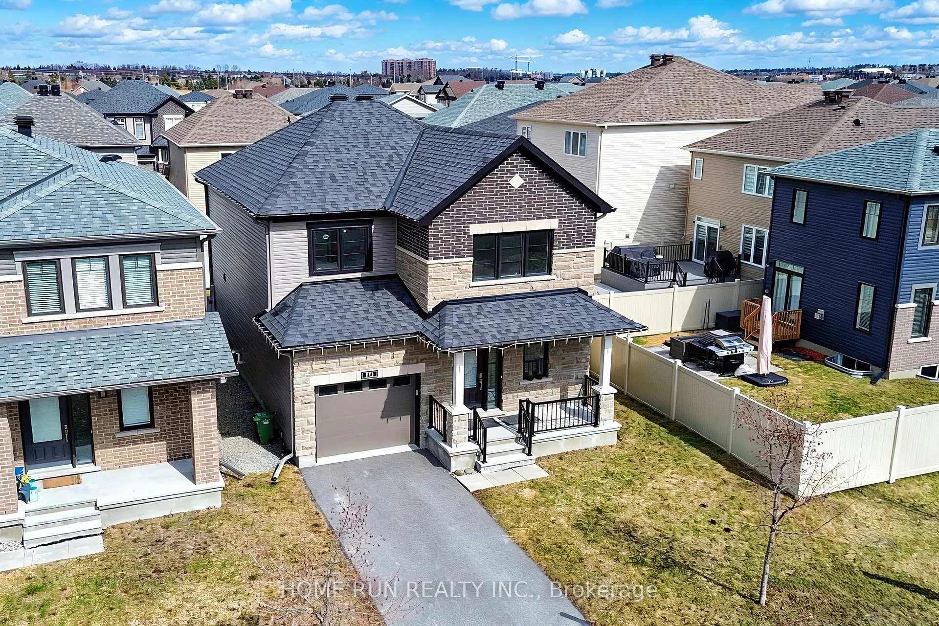 Photo 43 of 10 Eramosa Crescent, Ottawa, Kanata - Kanata Lakes/Heritage Hills — HOMEH