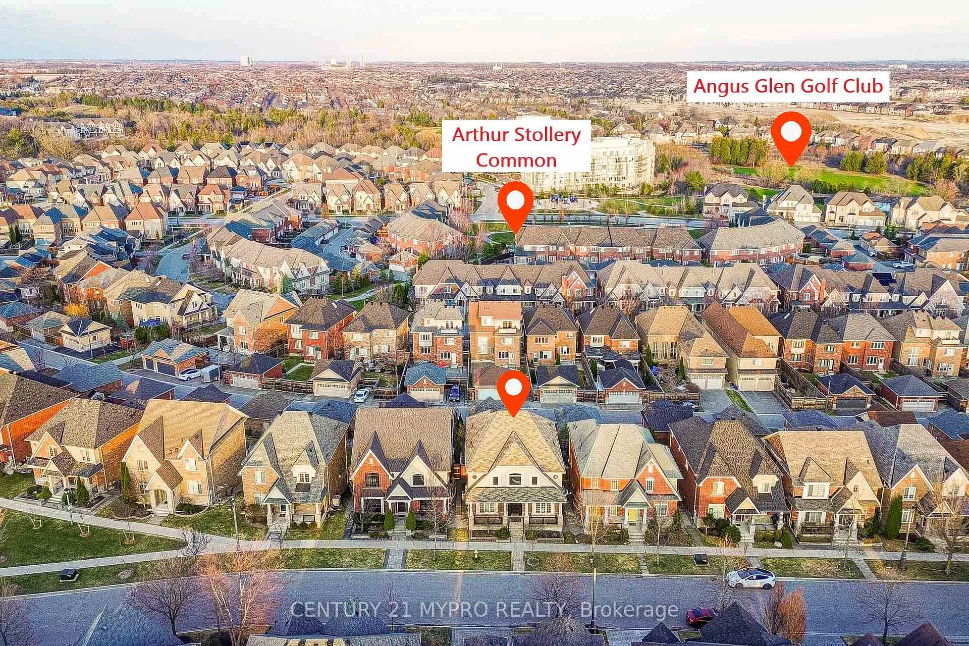 Photo 3 of 64 Glengordon Crescent, Markham, Devil's Elbow — HOMEH