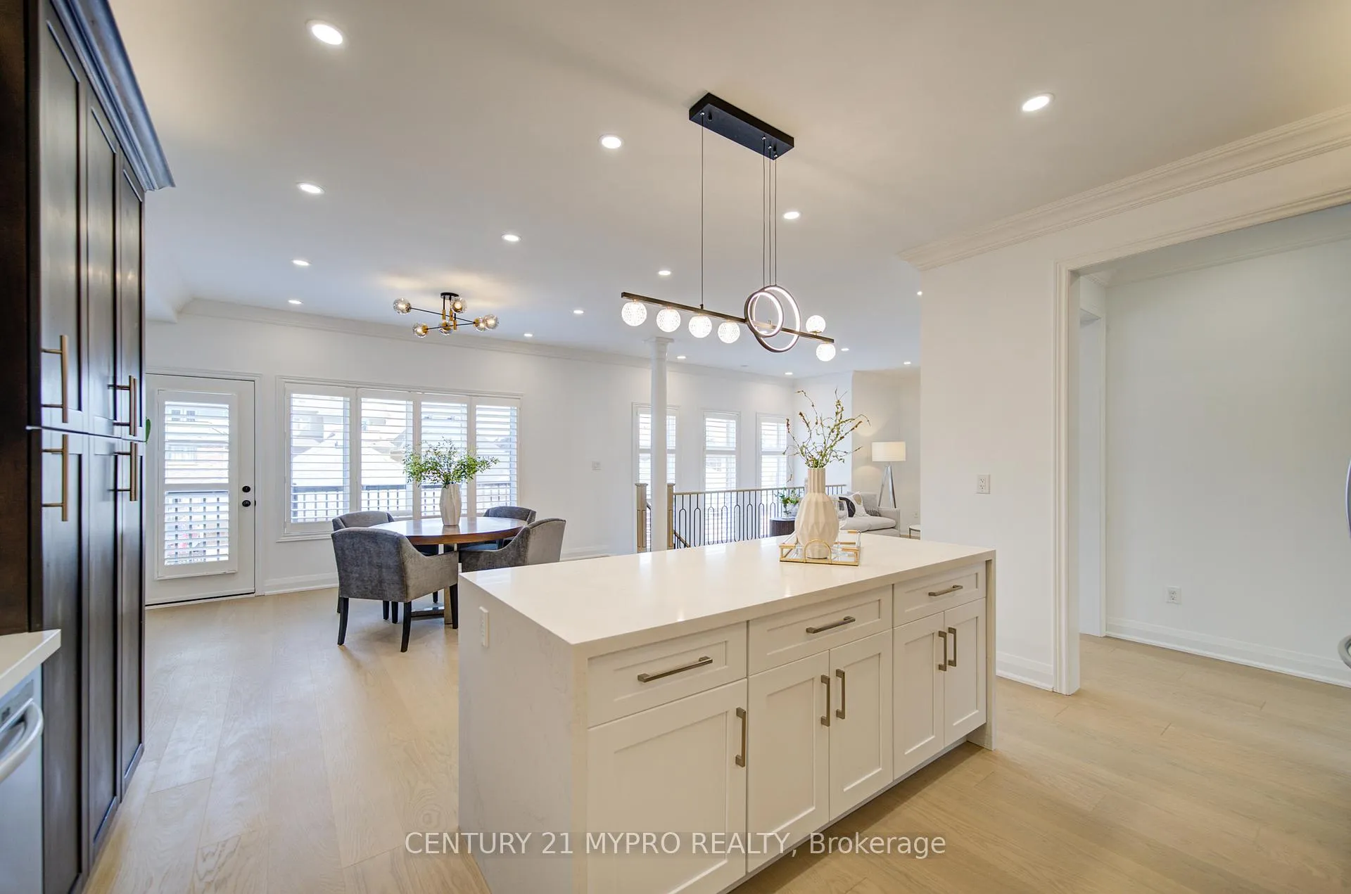 Photo 18 of 64 Glengordon Crescent, Markham, Devil's Elbow — HOMEH