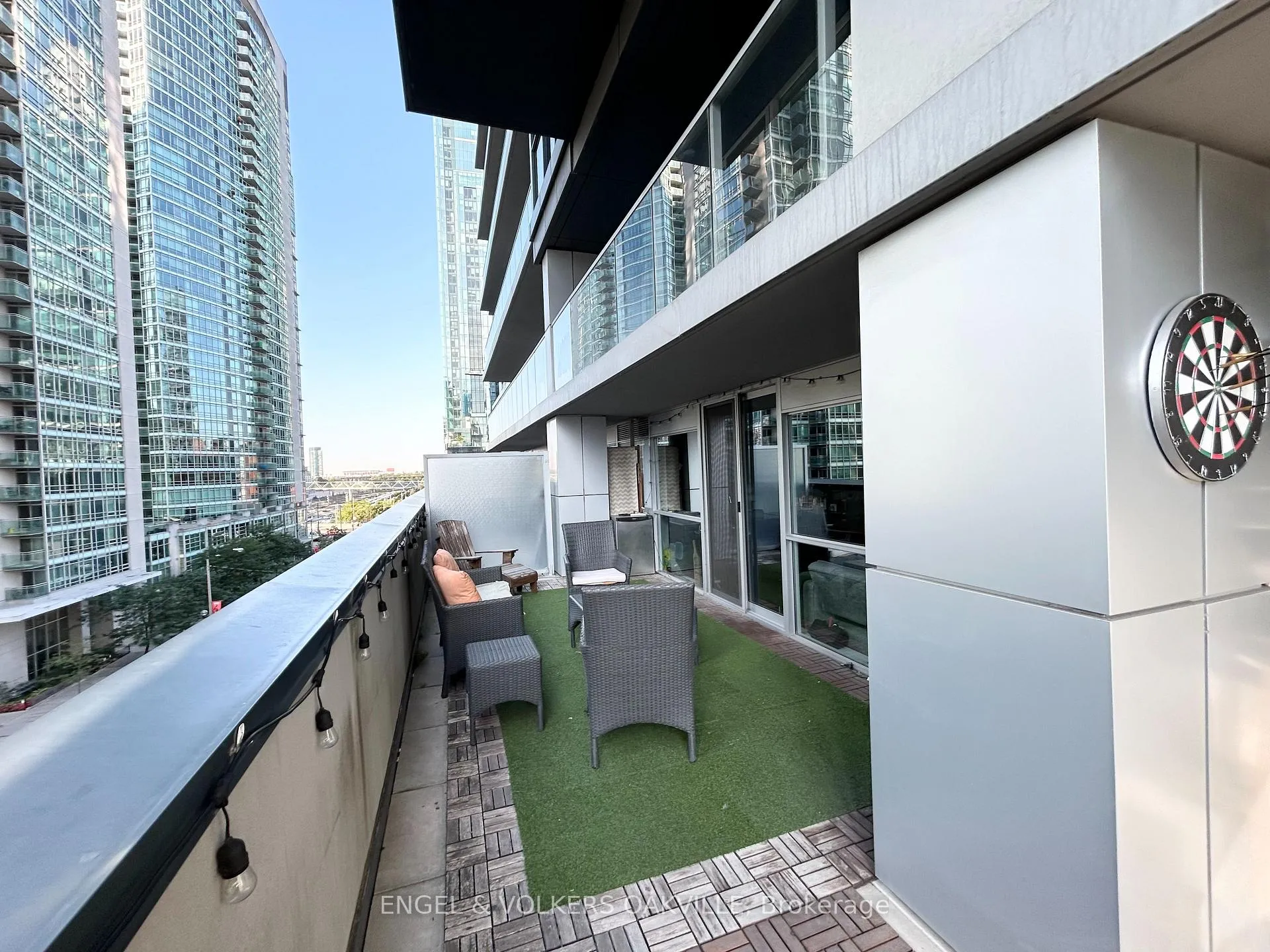 Photo 11 of Unit 405, 352 Front Street W, Toronto, Waterfront Communities — HOMEH