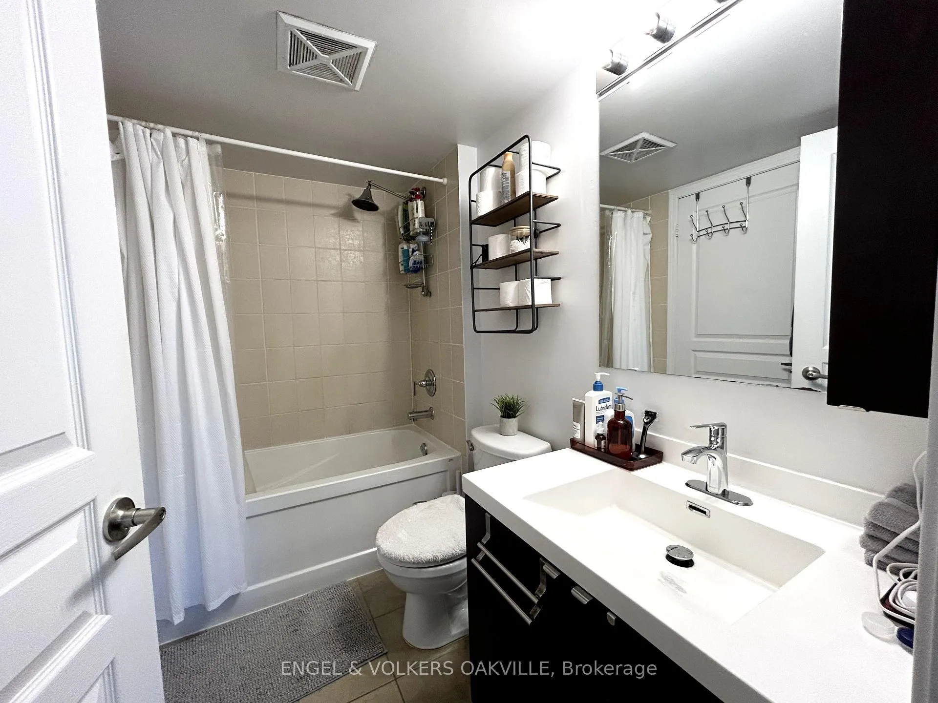 Photo 17 of Unit 405, 352 Front Street W, Toronto, Waterfront Communities — HOMEH