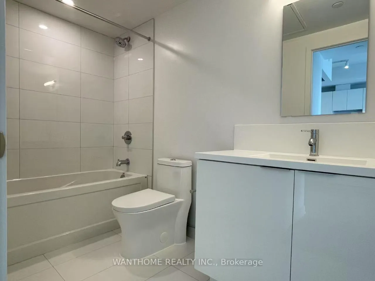 Photo 12 of Unit 3216, 230 Simcoe Street, Toronto, Kensington-Chinatown — HOMEH