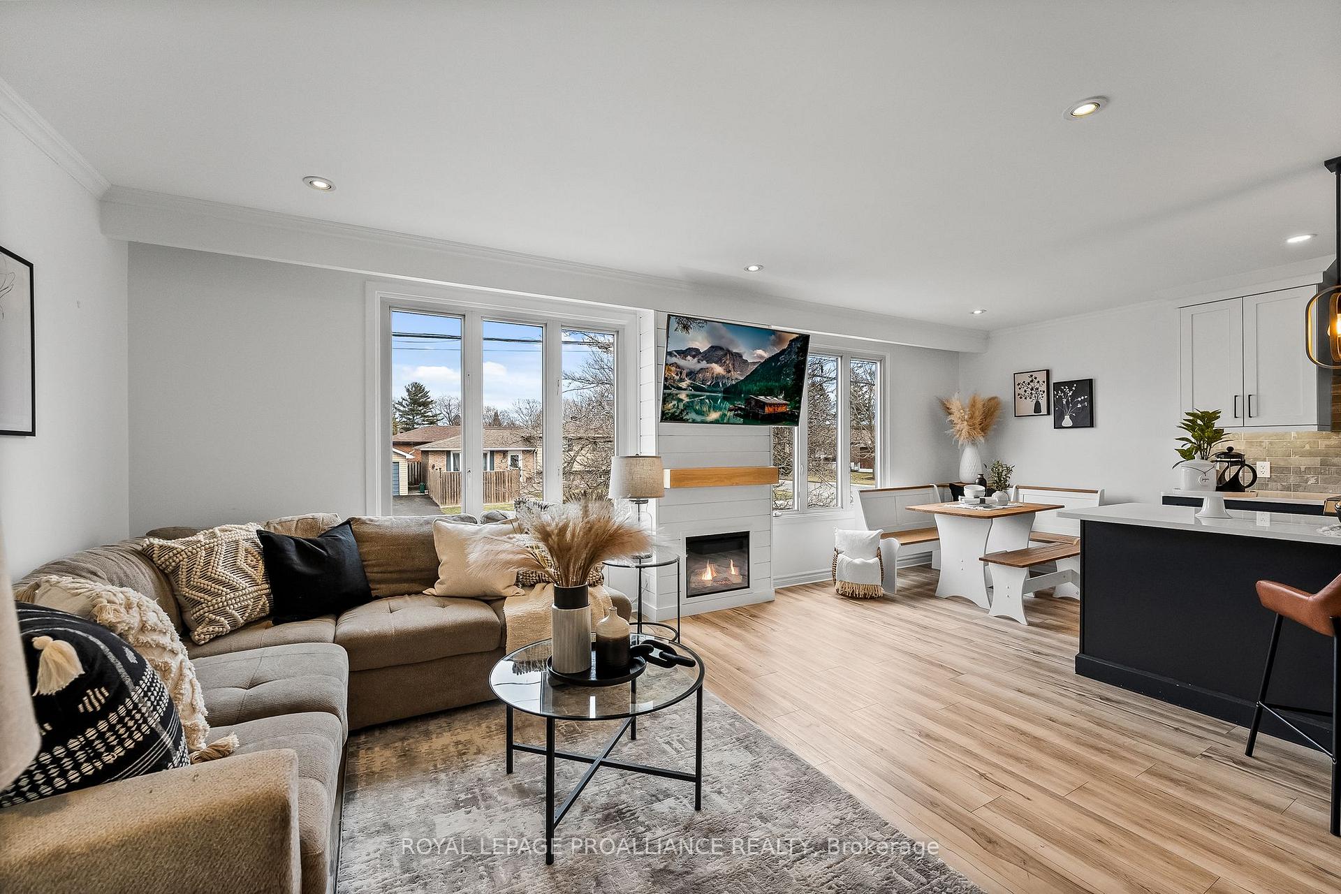 Photo 11 of 529 Westwood Drive, Cobourg — HOMEH