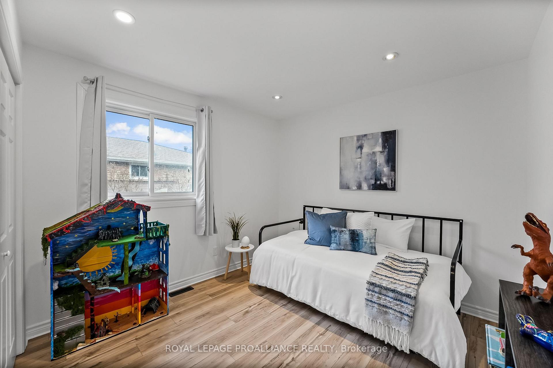 Photo 24 of 529 Westwood Drive, Cobourg — HOMEH