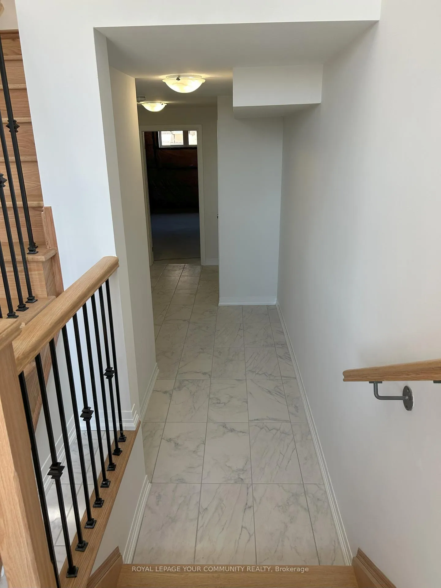 Photo 2 of 1044 Valhalla Terrace, Pickering, Rural Pickering — HOMEH