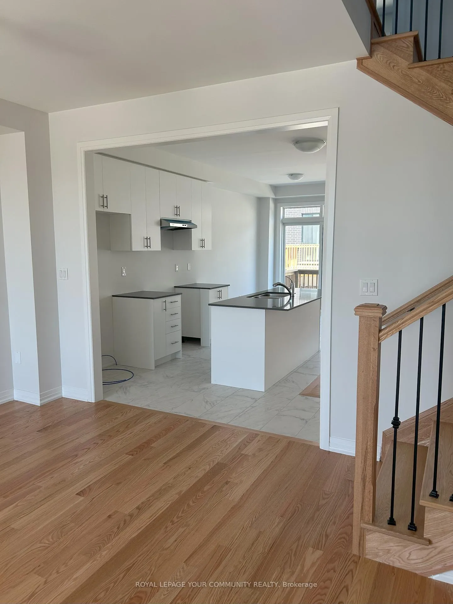 Photo 3 of 1044 Valhalla Terrace, Pickering, Rural Pickering — HOMEH