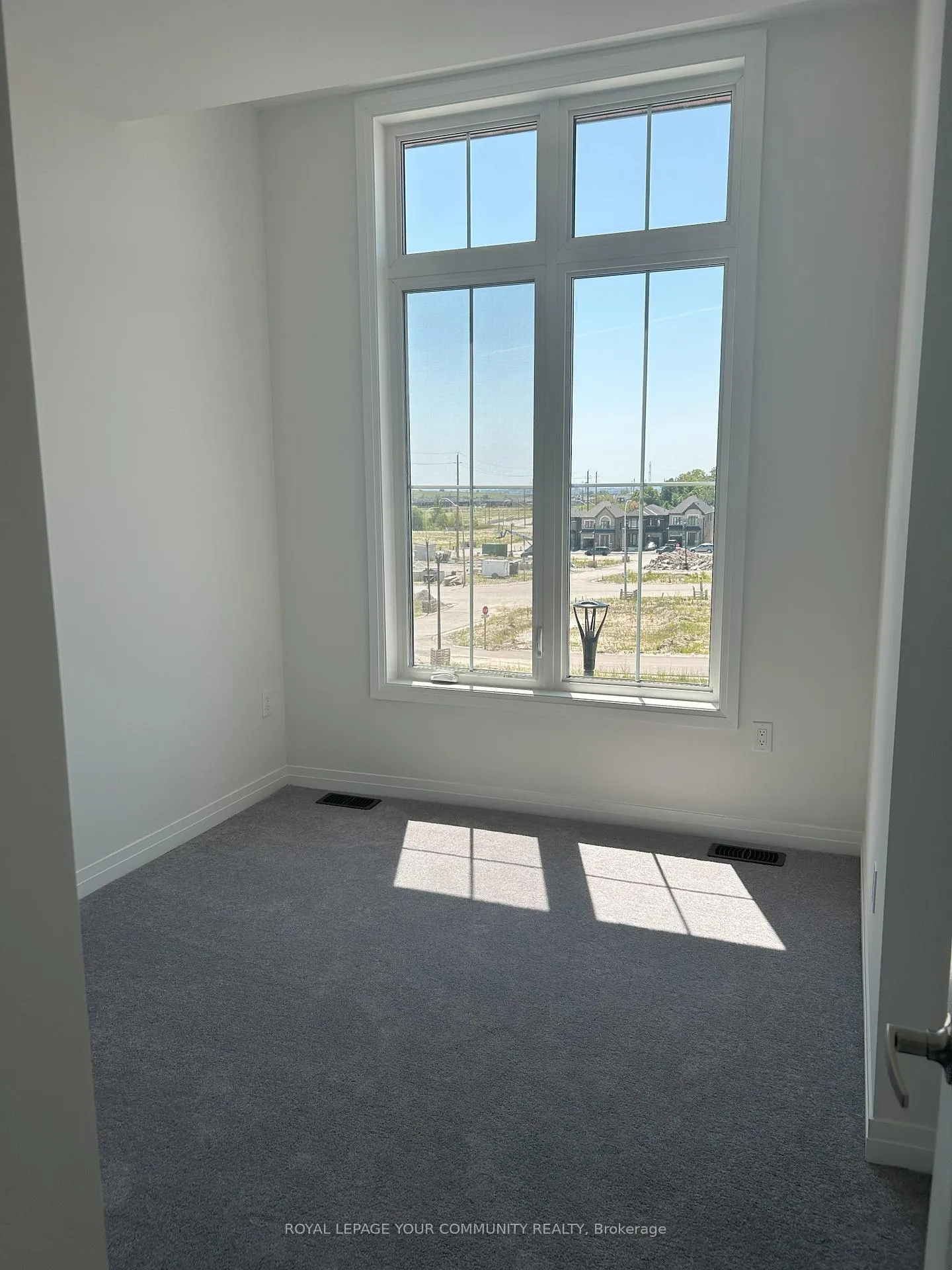 Photo 15 of 1044 Valhalla Terrace, Pickering, Rural Pickering — HOMEH