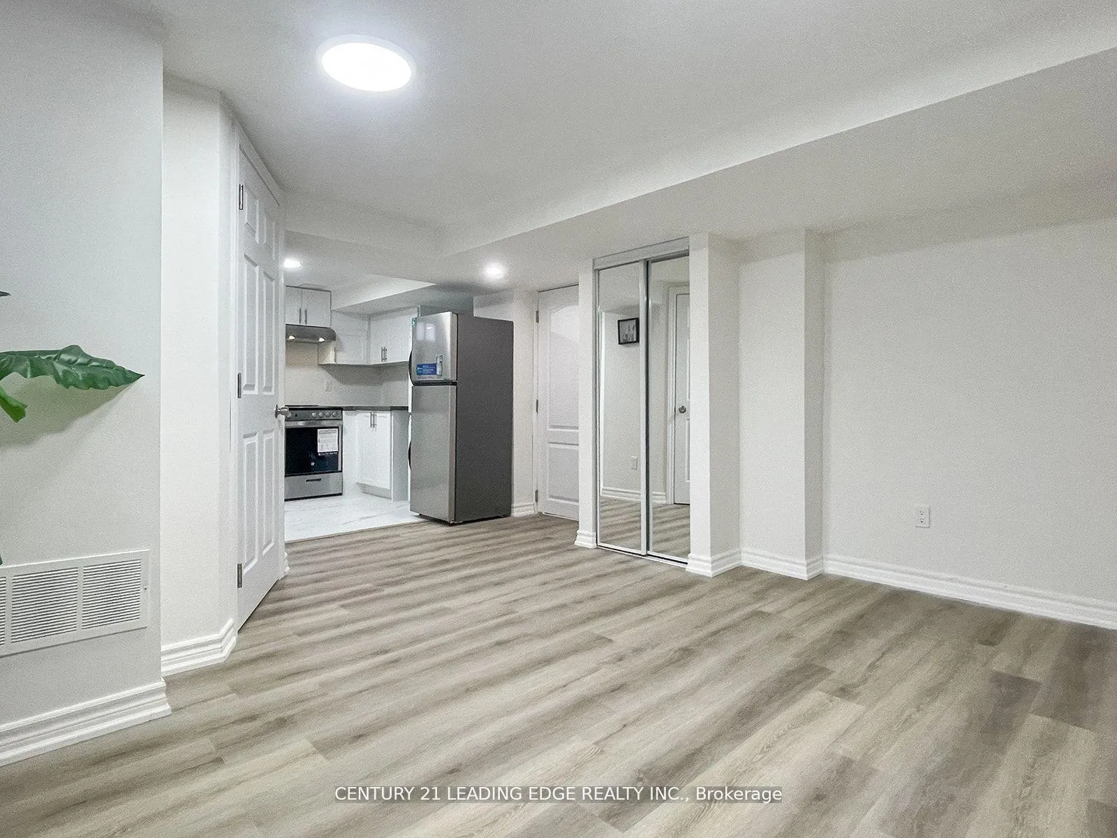 Photo 22 of Unit B, 117 Riverside Drive, Oshawa, Eastdale — HOMEH