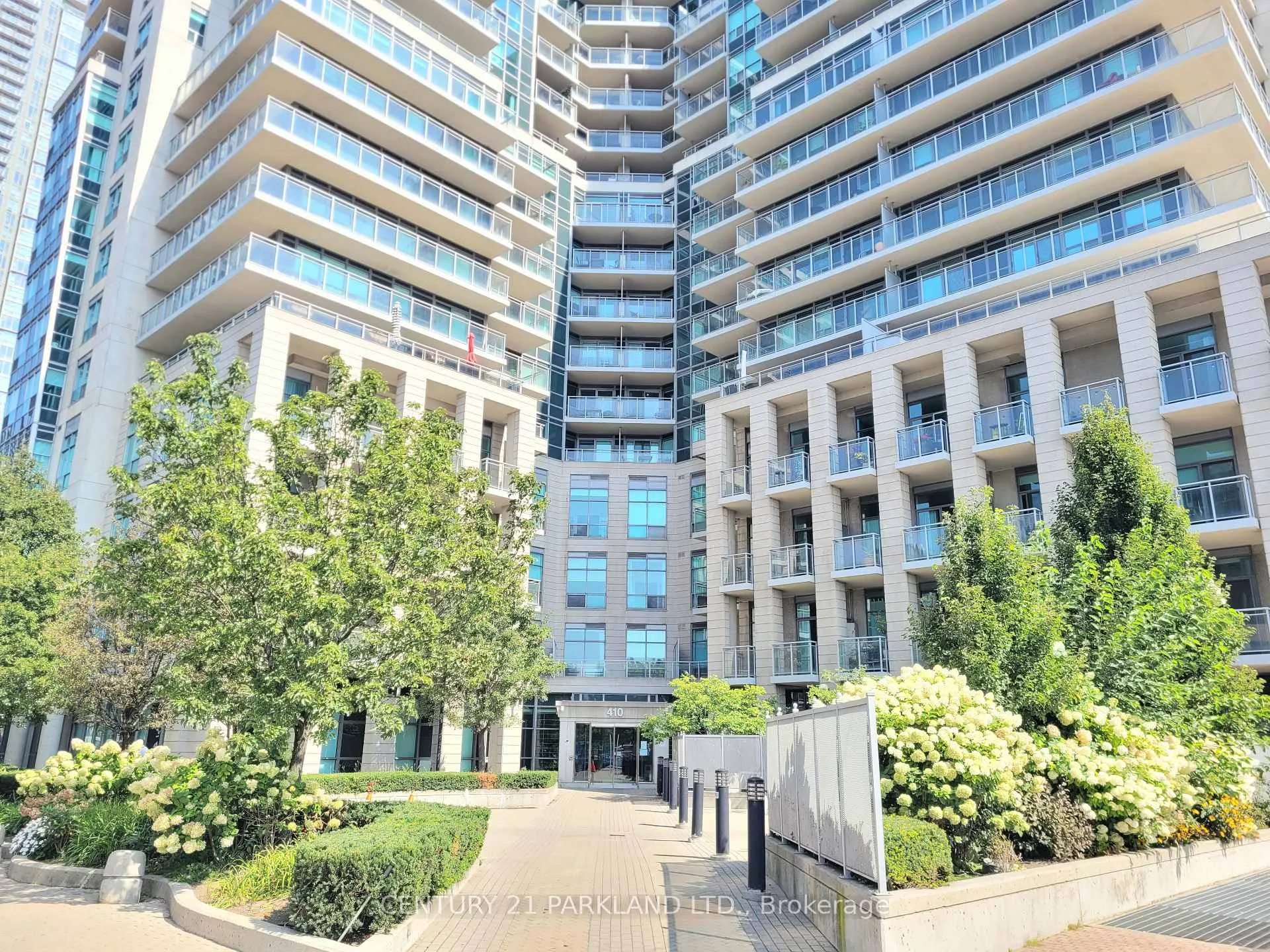 Photo 1 of Unit 718, 410 Queens Quay W, Toronto, Waterfront Communities — HOMEH