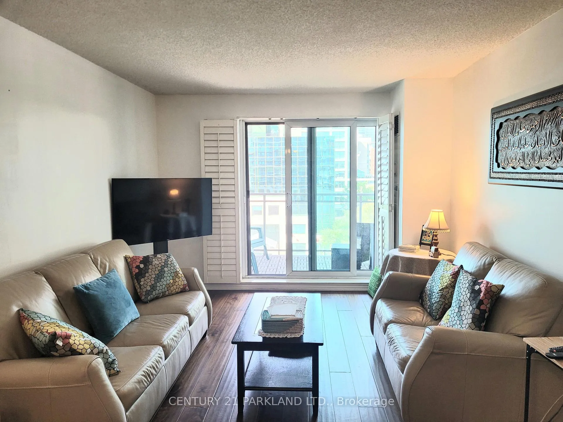 Photo 7 of Unit 718, 410 Queens Quay W, Toronto, Waterfront Communities — HOMEH