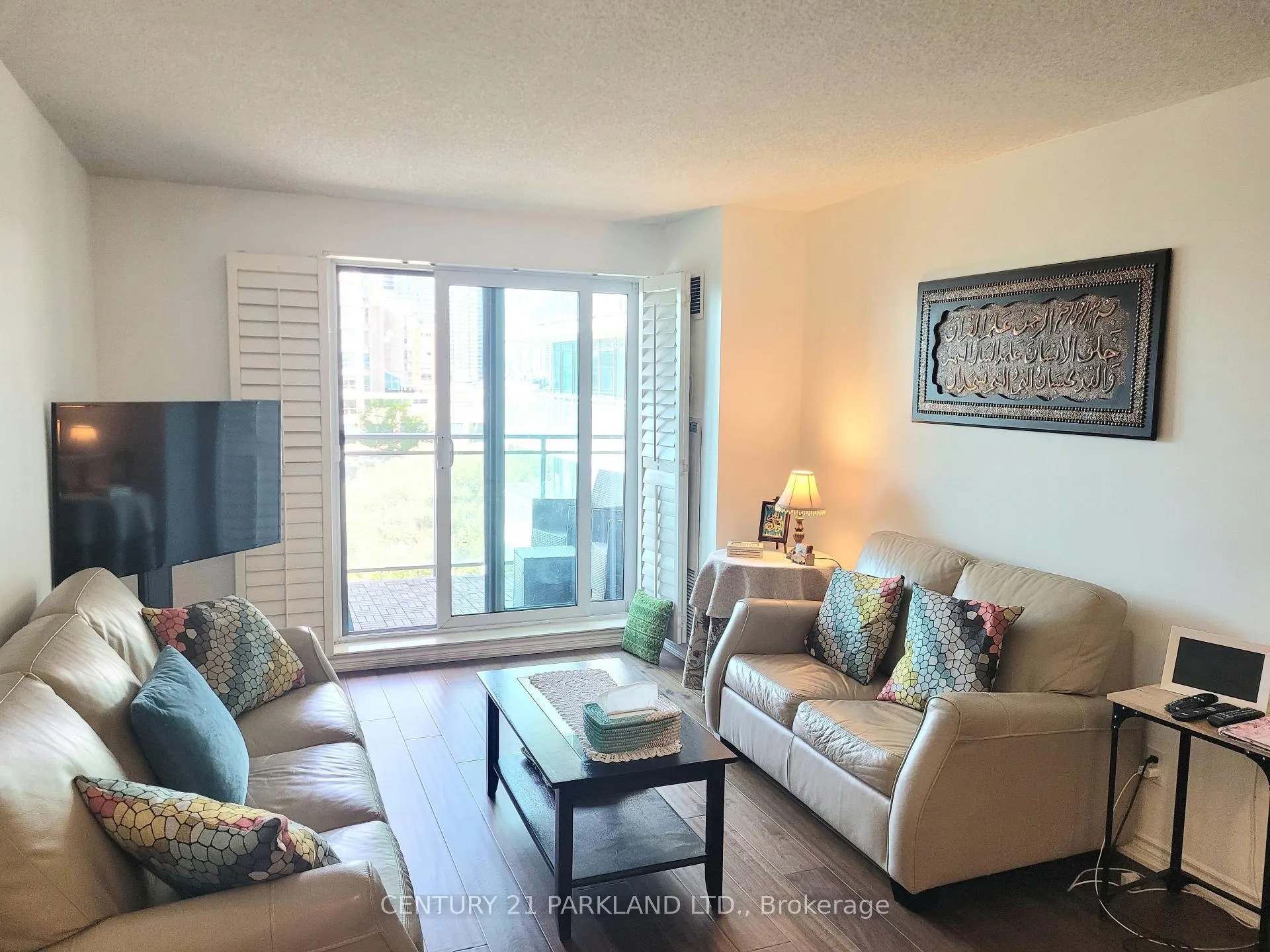 Photo 8 of Unit 718, 410 Queens Quay W, Toronto, Waterfront Communities — HOMEH