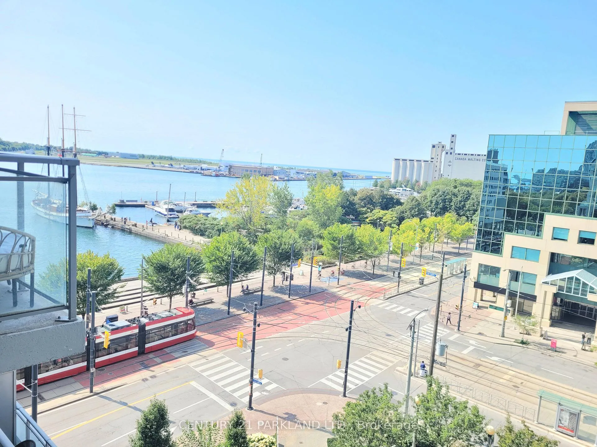 Photo 14 of Unit 718, 410 Queens Quay W, Toronto, Waterfront Communities — HOMEH
