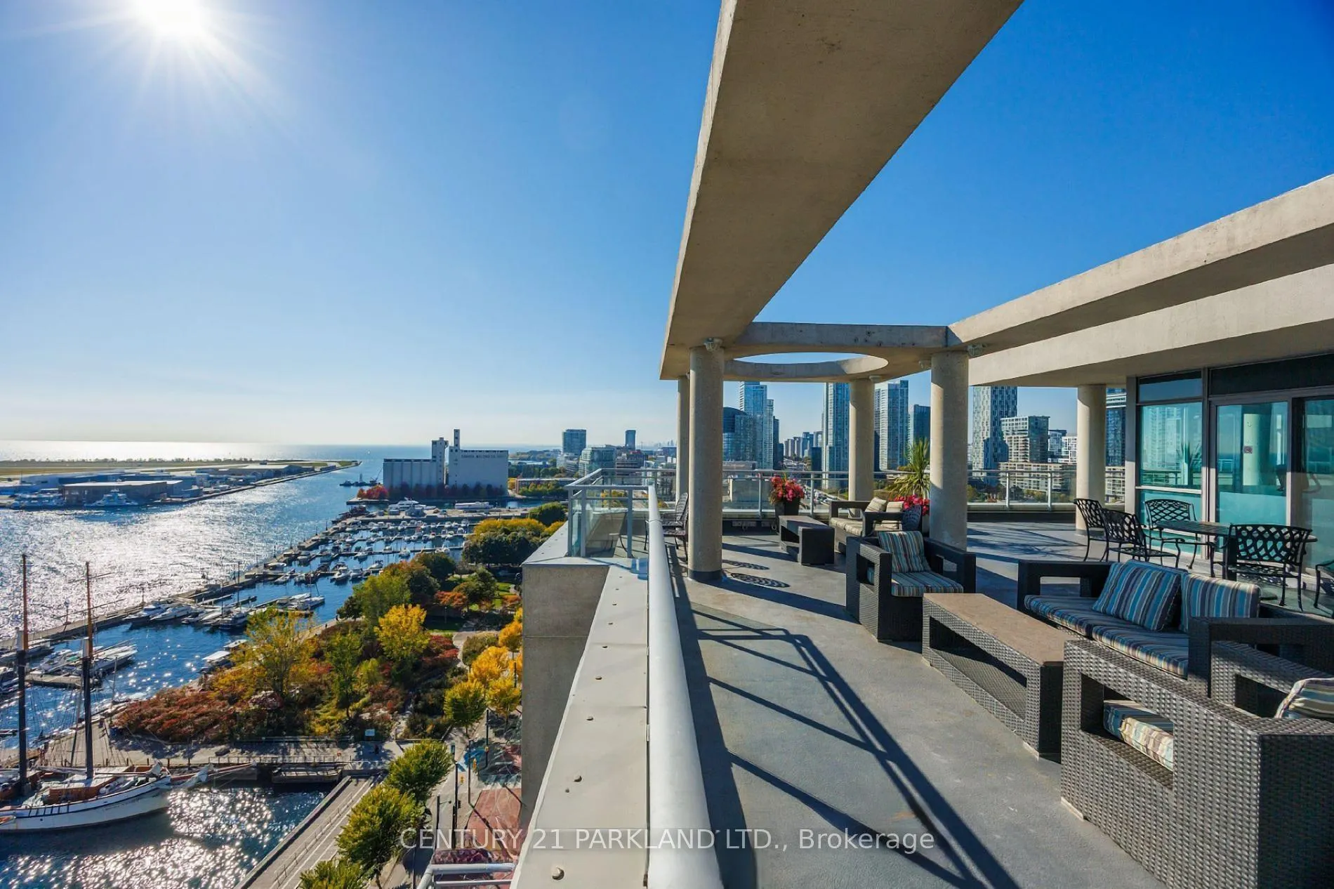 Photo 18 of Unit 718, 410 Queens Quay W, Toronto, Waterfront Communities — HOMEH
