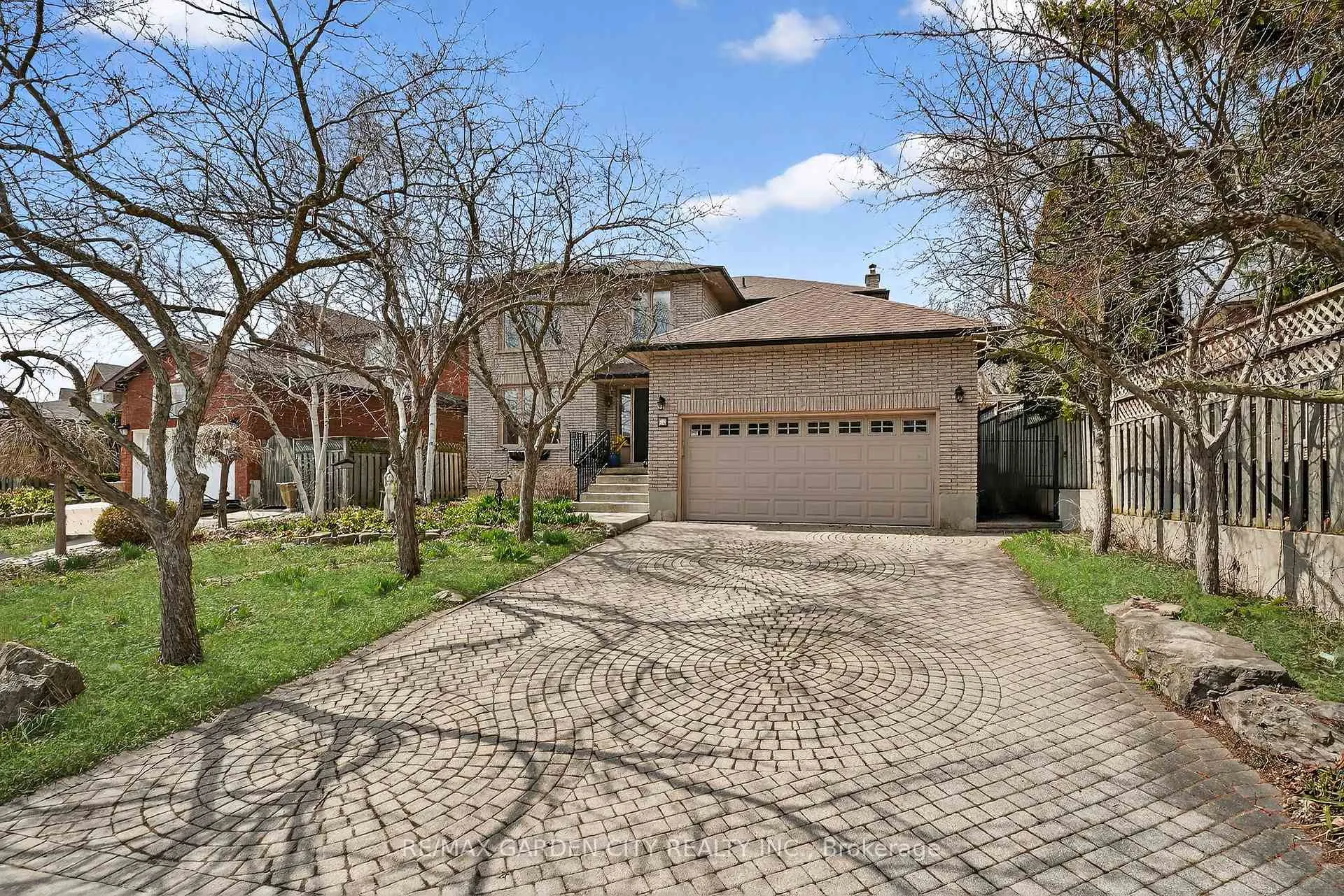 Photo 2 of 72 National Drive, Hamilton, Gershome — HOMEH